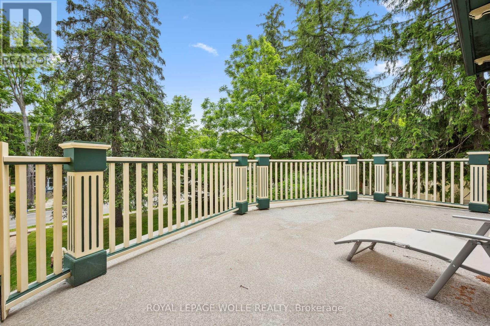 












88 WILLIAM STREET W

,
Waterloo,




Ontario
N2L1J7

