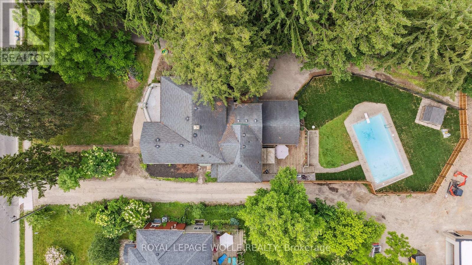 












88 WILLIAM STREET W

,
Waterloo,




Ontario
N2L1J7

