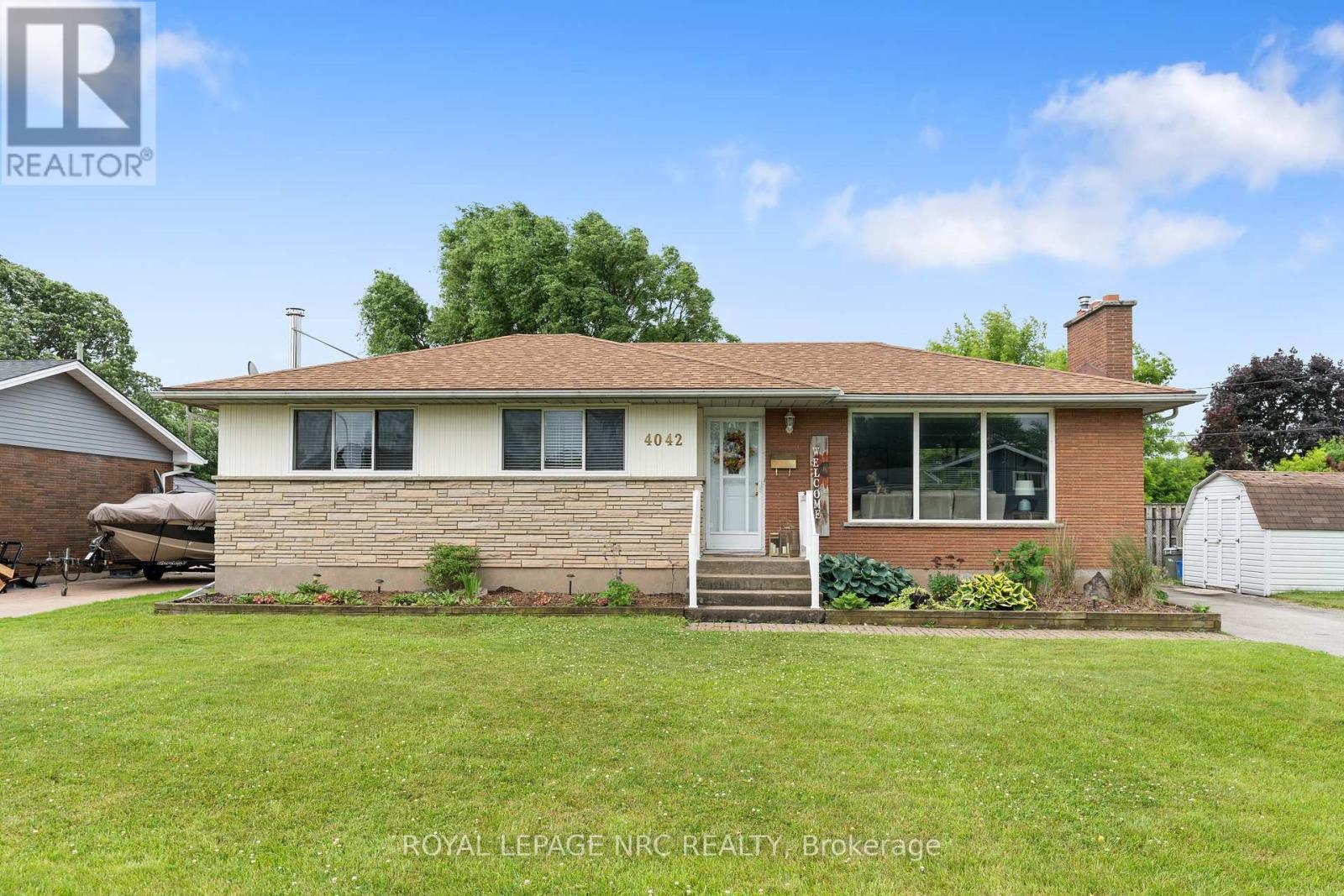 












4042 MONTCALM CRESCENT

,
Niagara Falls (Chippawa),




Ontario
L2G6L8

