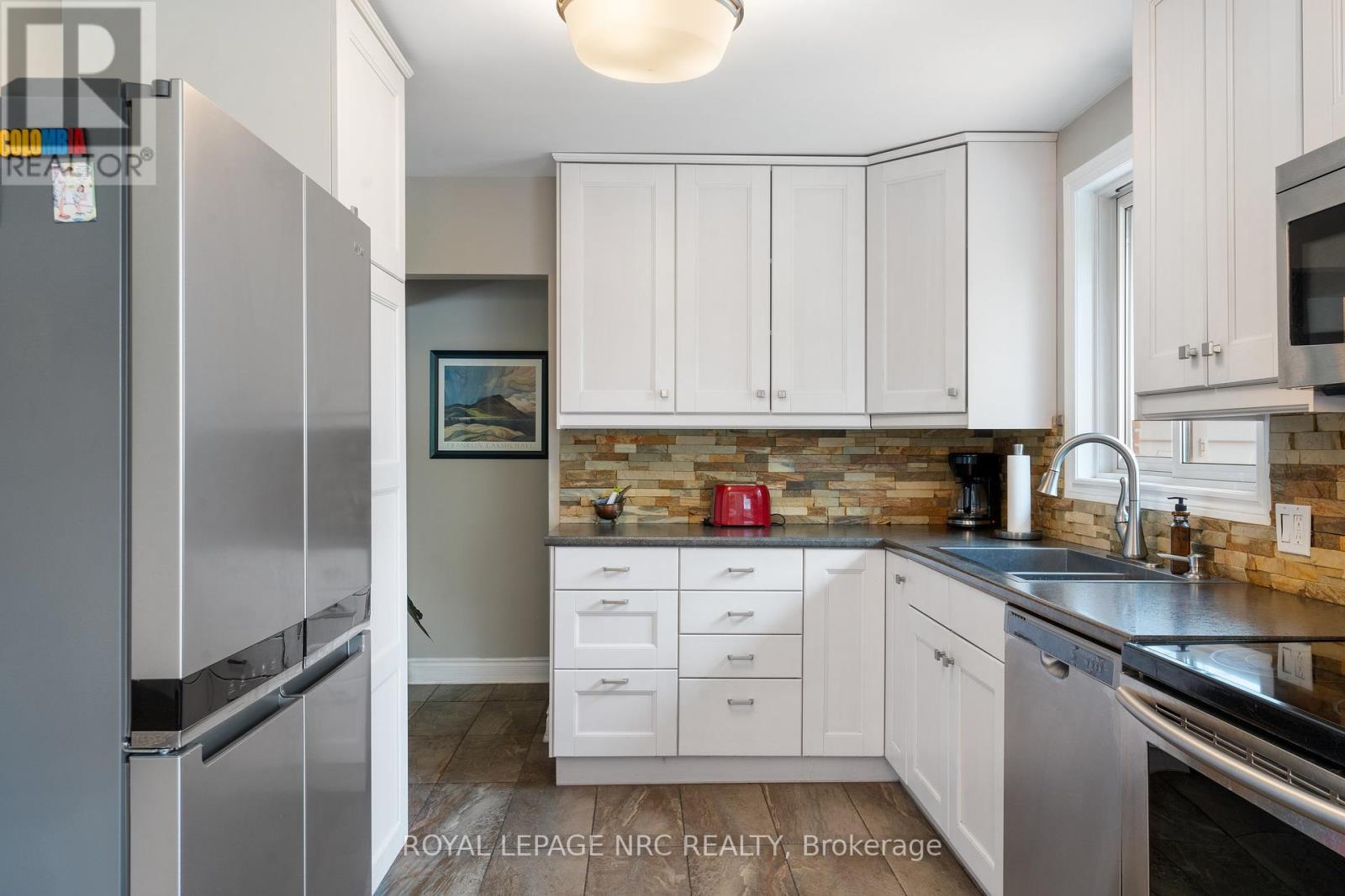 












4042 MONTCALM CRESCENT

,
Niagara Falls (Chippawa),




Ontario
L2G6L8

