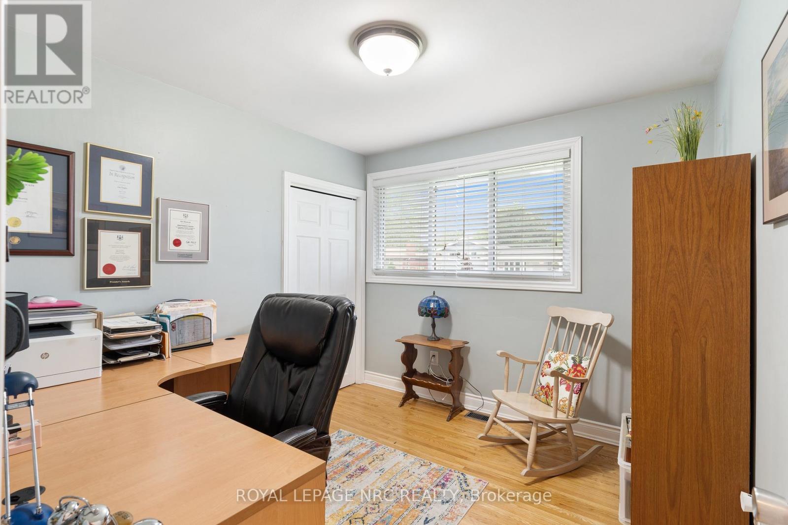 












4042 MONTCALM CRESCENT

,
Niagara Falls (Chippawa),




Ontario
L2G6L8

