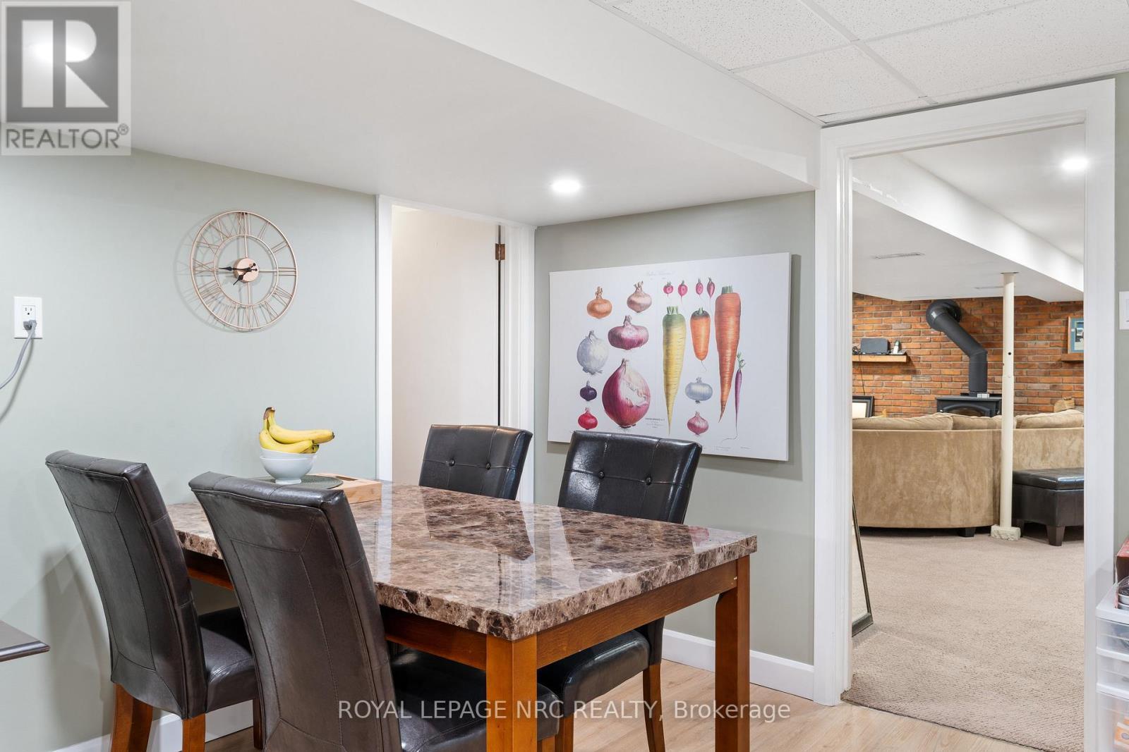 












4042 MONTCALM CRESCENT

,
Niagara Falls (Chippawa),




Ontario
L2G6L8

