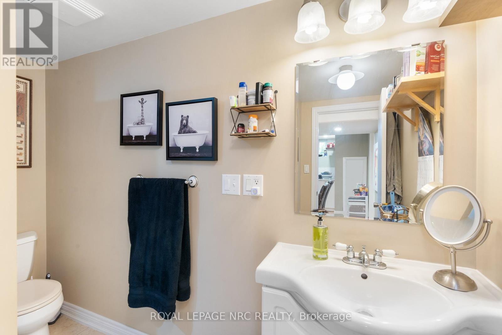 












4042 MONTCALM CRESCENT

,
Niagara Falls (Chippawa),




Ontario
L2G6L8

