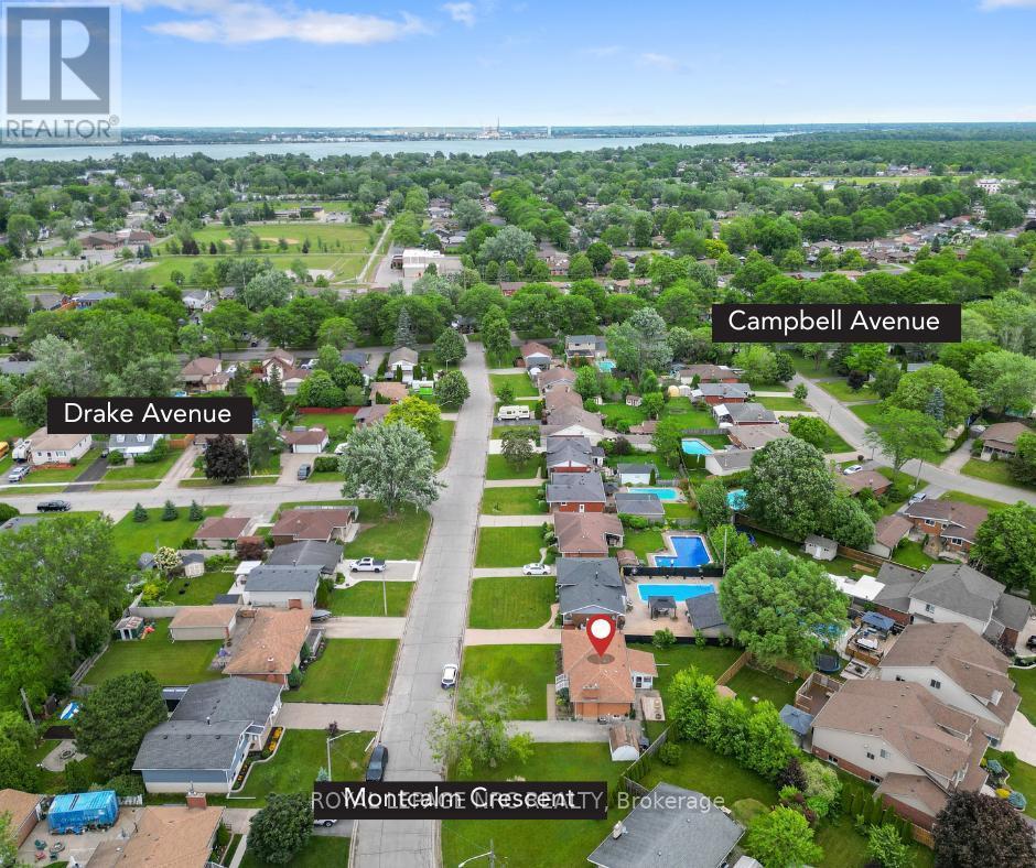 












4042 MONTCALM CRESCENT

,
Niagara Falls (Chippawa),




Ontario
L2G6L8

