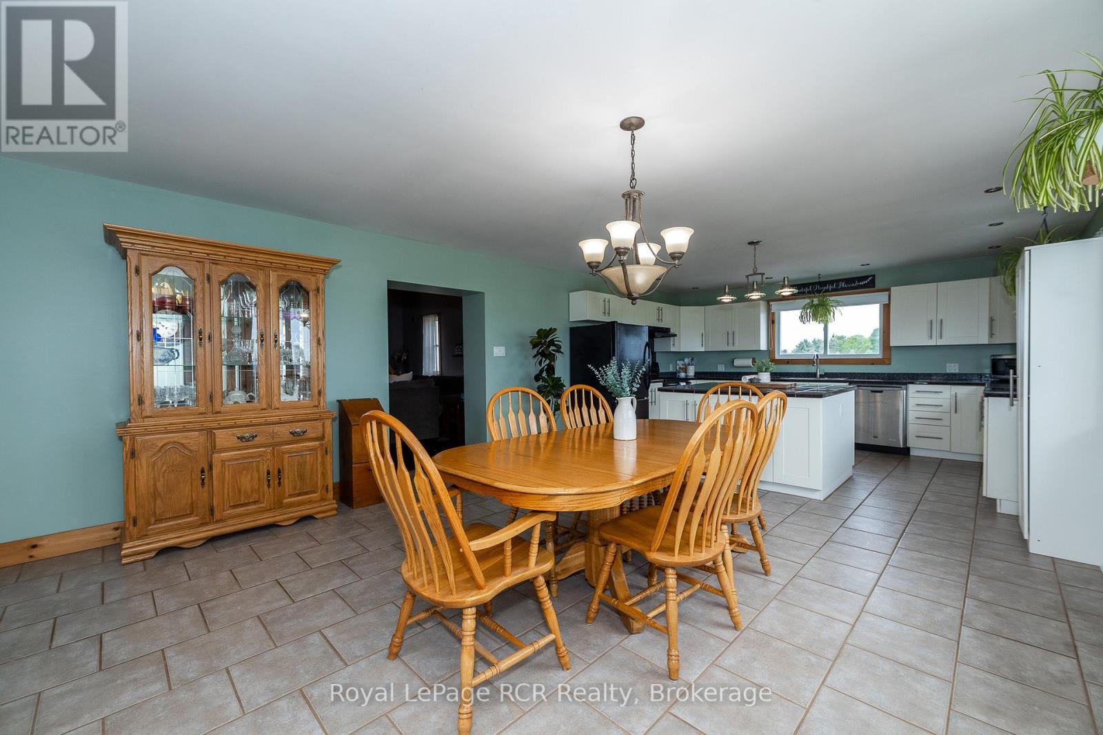 












406428 GREY RD 4

,
Grey Highlands,




Ontario
N0C1E0

