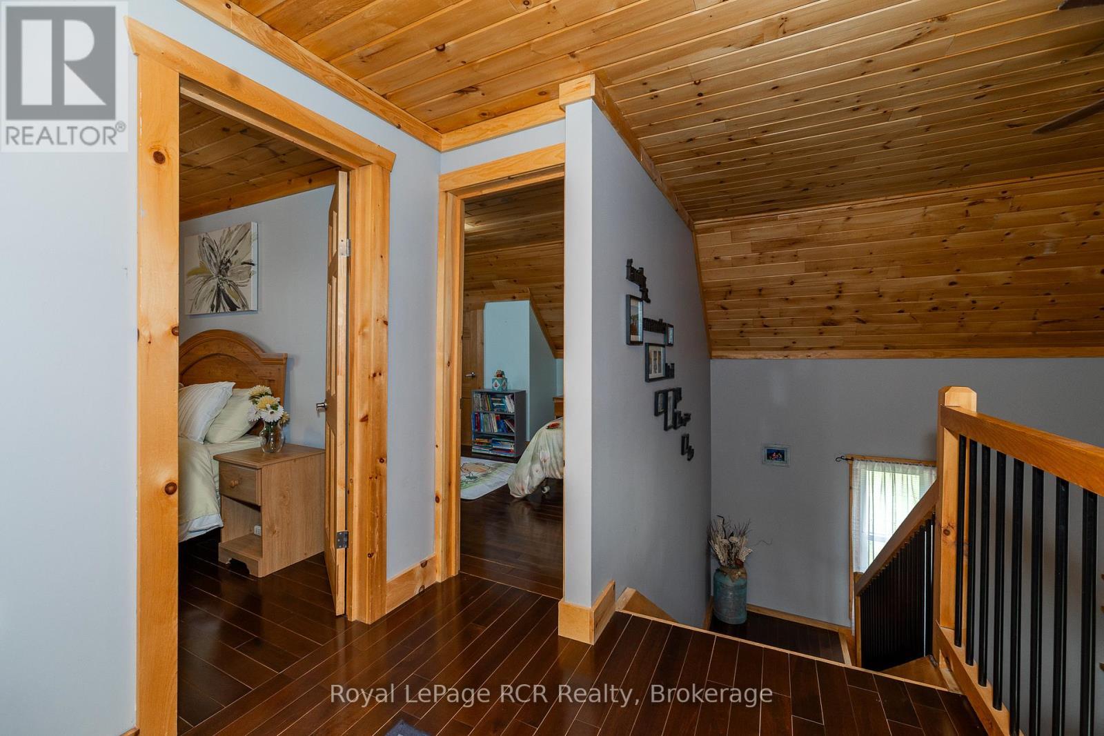 












406428 GREY RD 4

,
Grey Highlands,




Ontario
N0C1E0

