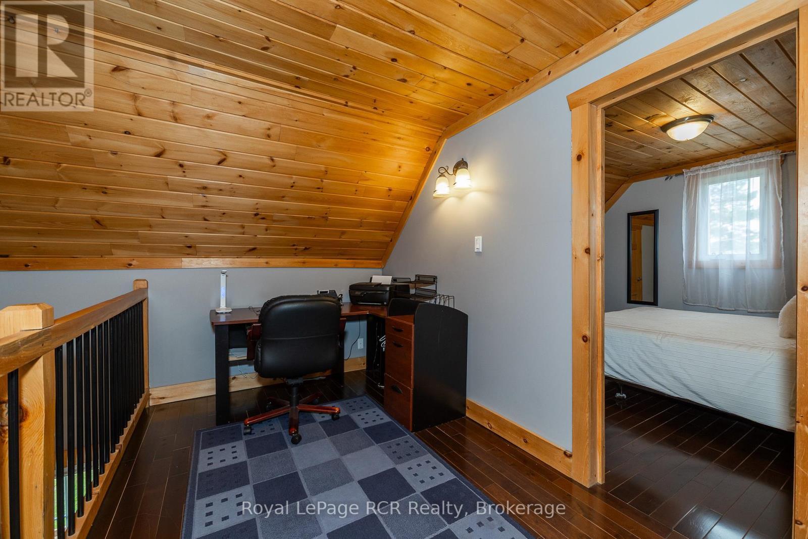 












406428 GREY RD 4

,
Grey Highlands,




Ontario
N0C1E0

