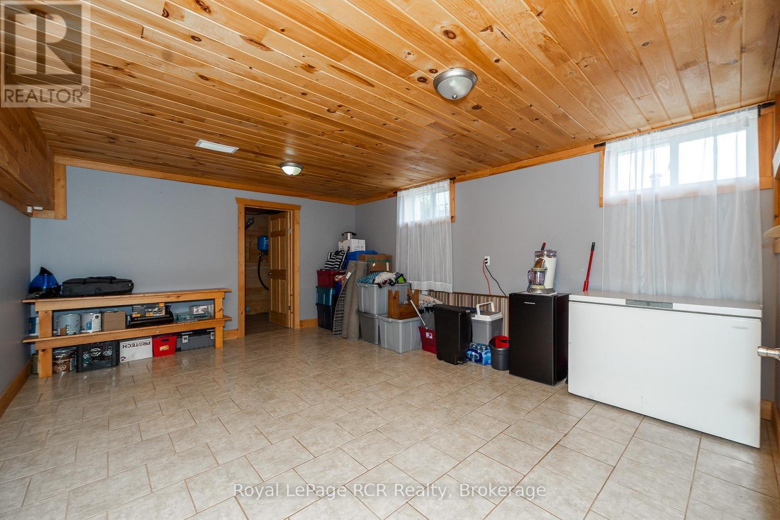 












406428 GREY RD 4

,
Grey Highlands,




Ontario
N0C1E0

