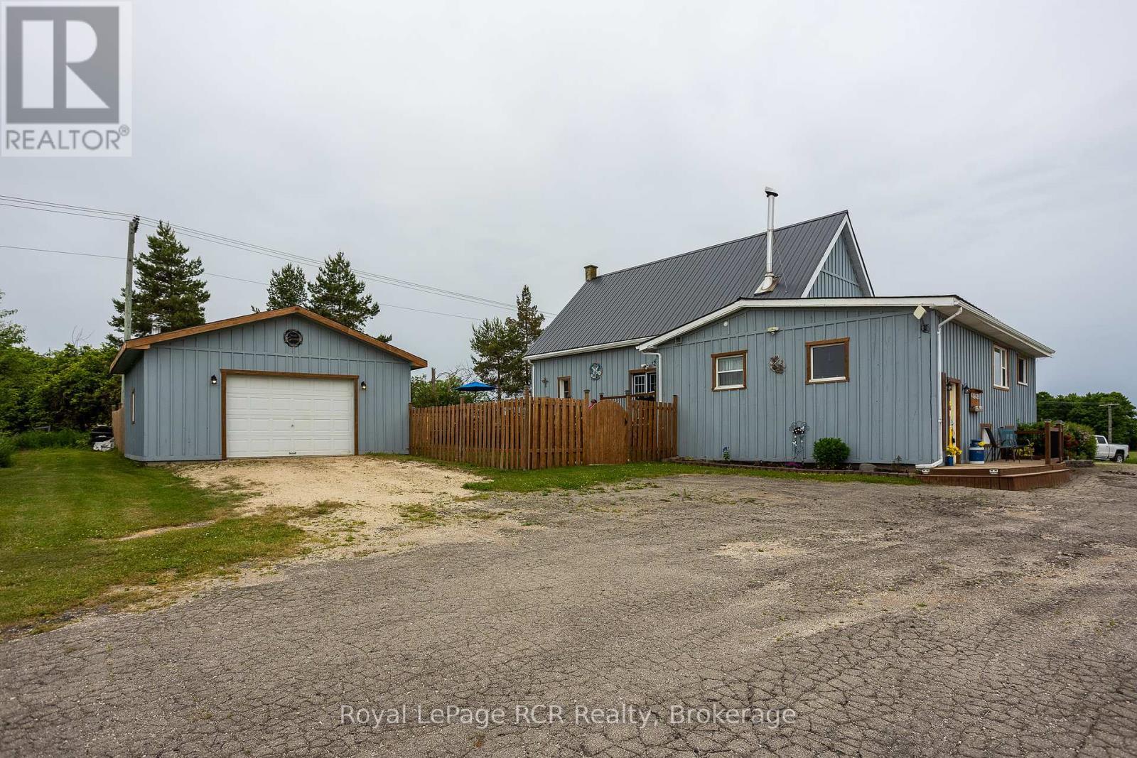 












406428 GREY RD 4

,
Grey Highlands,




Ontario
N0C1E0

