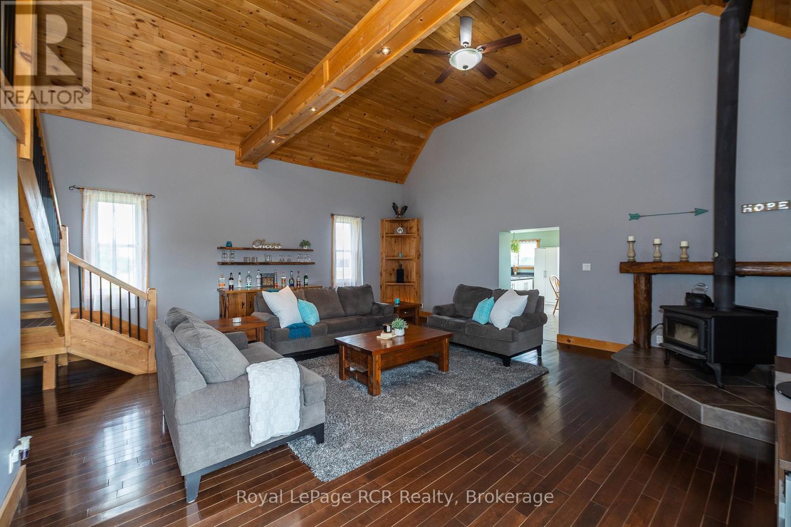 












406428 GREY RD 4

,
Grey Highlands,




Ontario
N0C1E0

