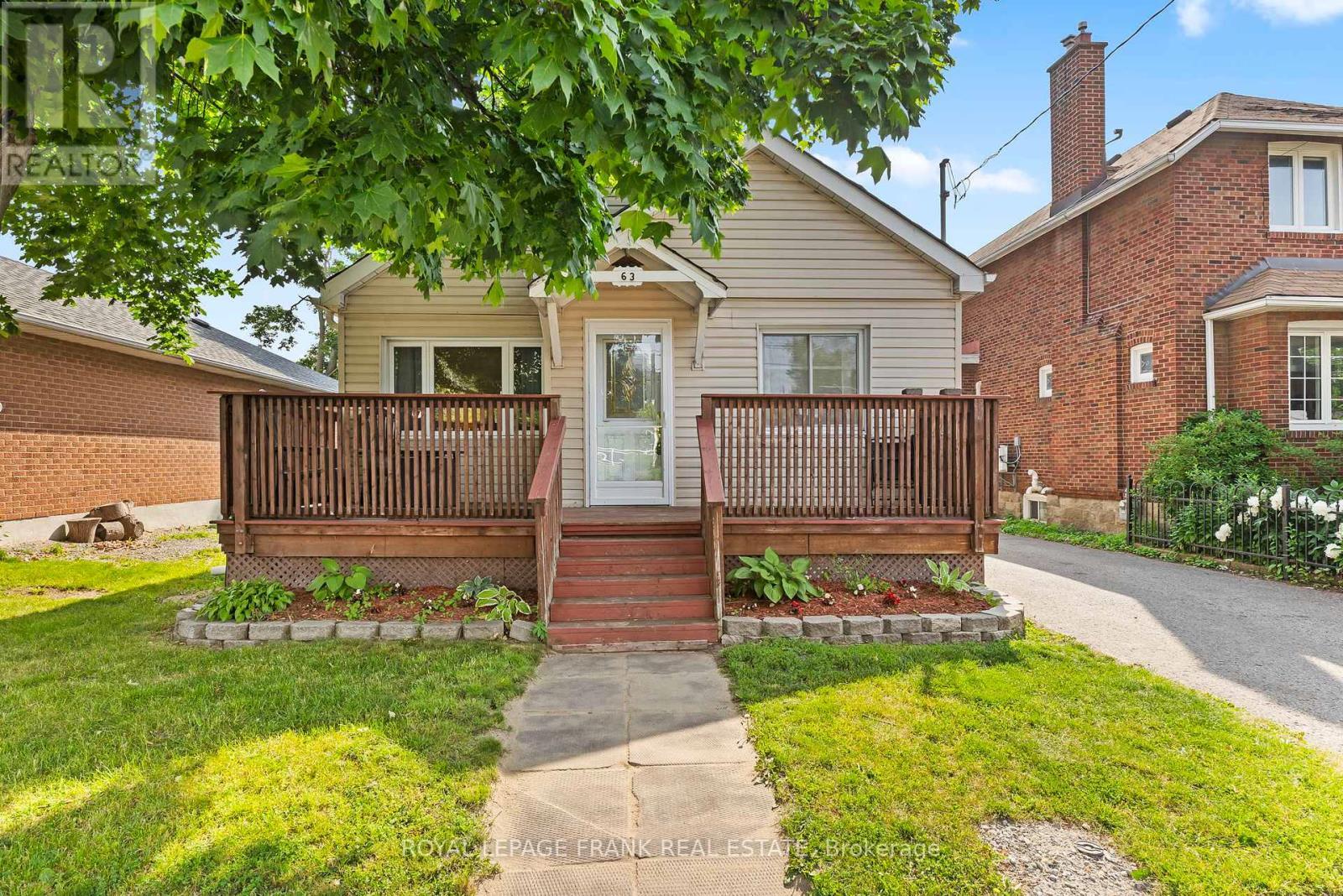 












63 PARK ROAD N

,
Oshawa (McLaughlin),




Ontario
L1J4K8

