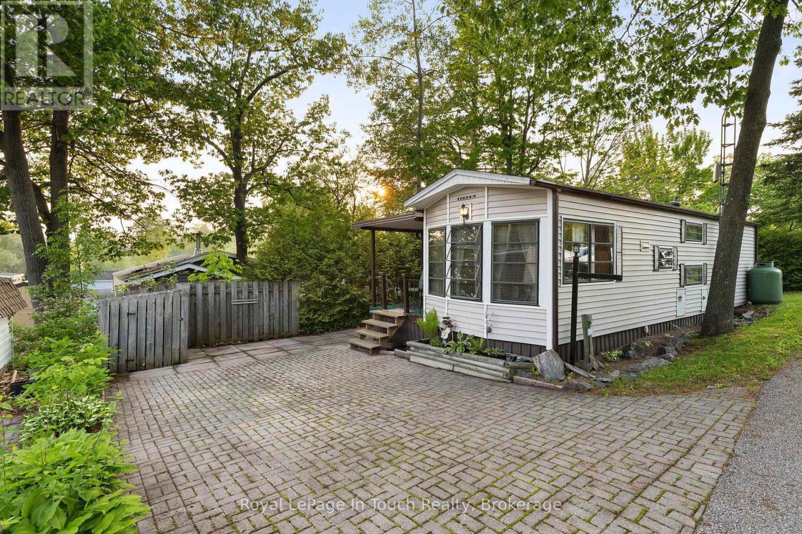 












#130 - 164 LONE PINE ROAD

,
Georgian Bay (Baxter),




Ontario
L0K1S0

