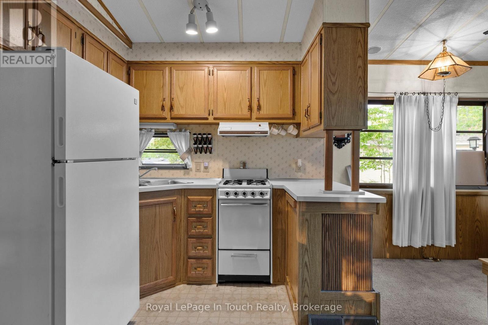 












#130 - 164 LONE PINE ROAD

,
Georgian Bay (Baxter),




Ontario
L0K1S0

