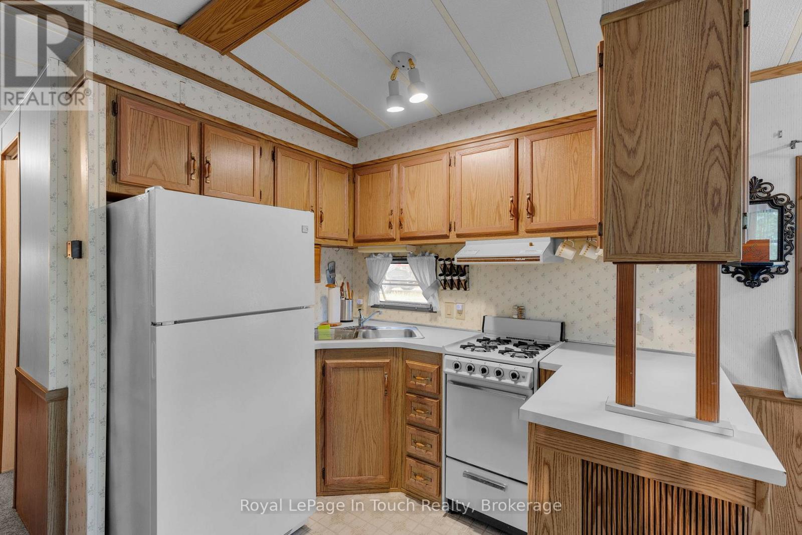 












#130 - 164 LONE PINE ROAD

,
Georgian Bay (Baxter),




Ontario
L0K1S0

