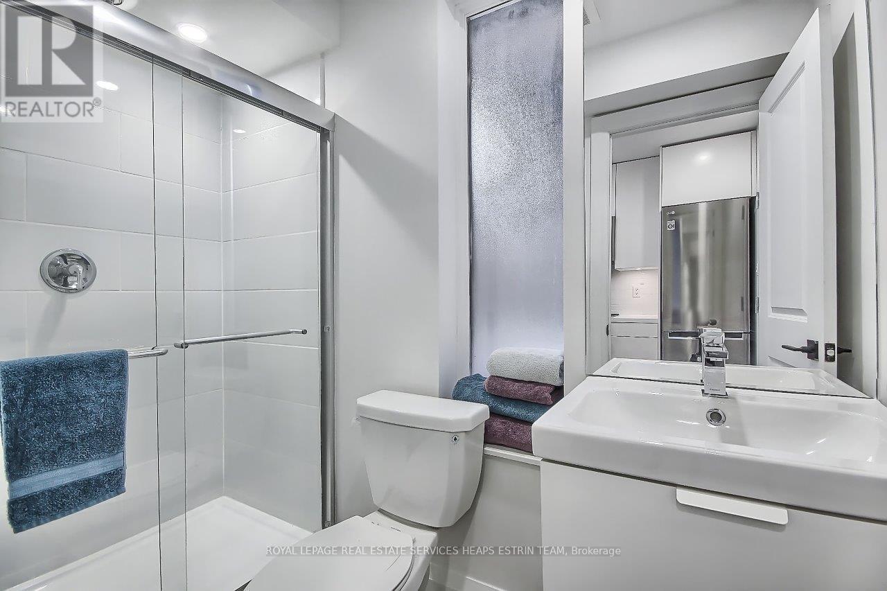 












SECOND FLOOR BACK UNIT - 415 DUNDAS STREET E

,
Toronto,




Ontario
M5A2A9

