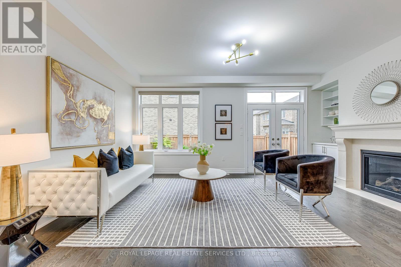 












3234 POST ROAD

,
Oakville,




Ontario
L6H7C5


