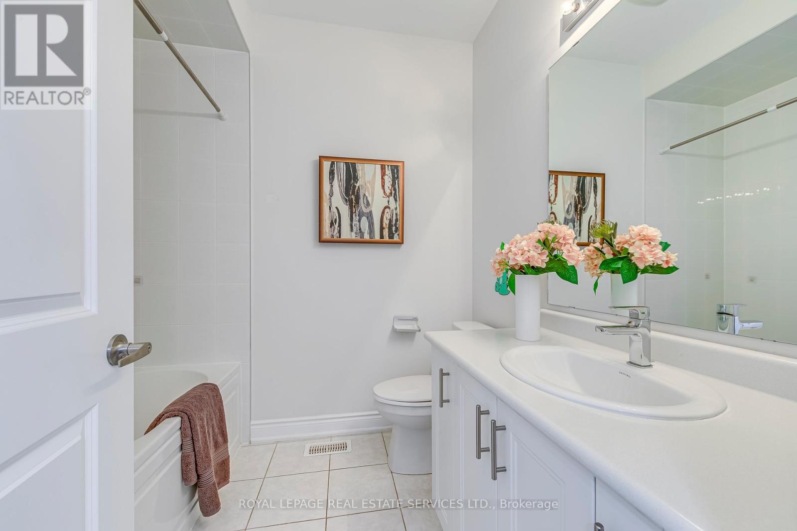 












3234 POST ROAD

,
Oakville,




Ontario
L6H7C5

