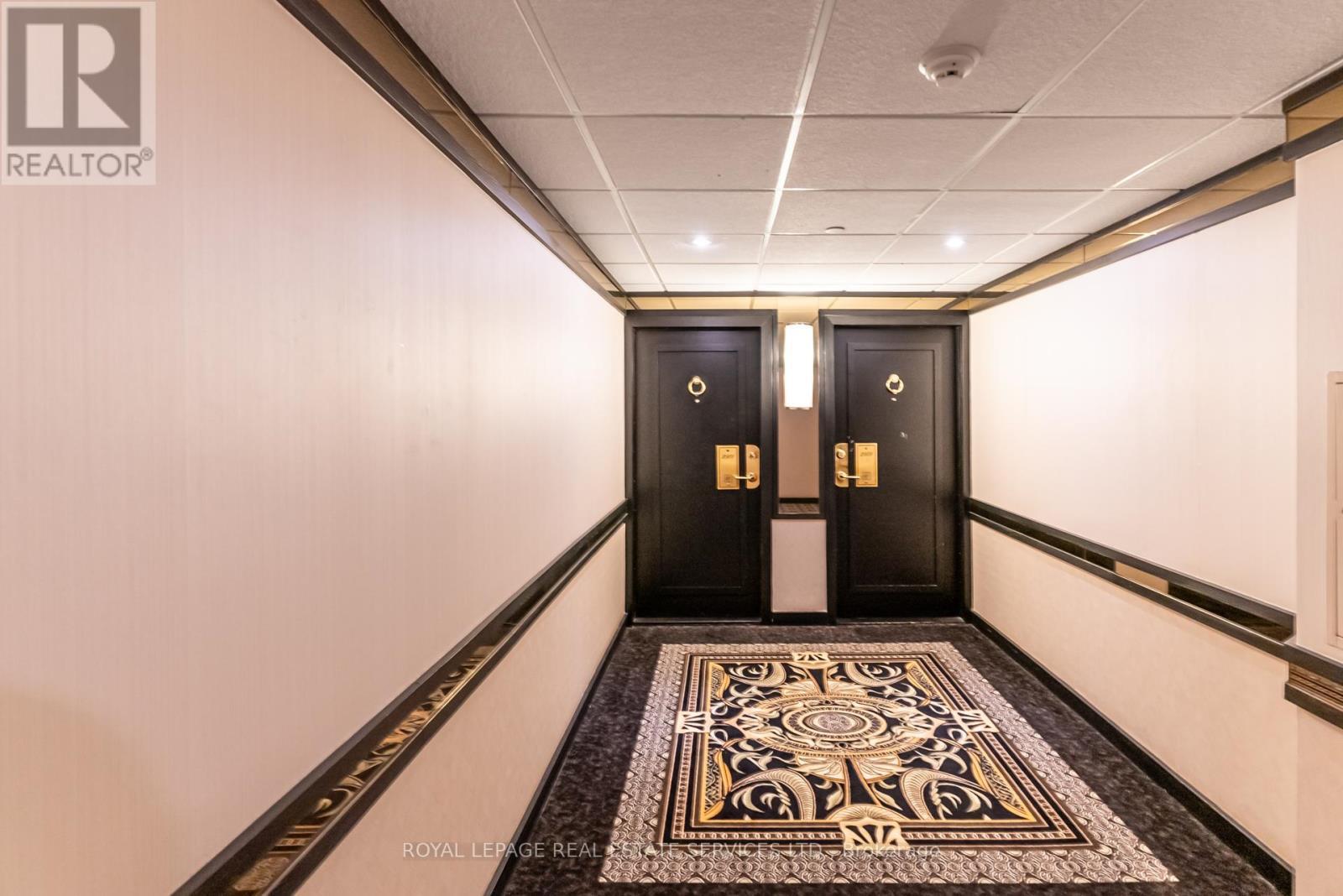 












2508 - 2045 LAKE SHORE BOULEVARD W

,
Toronto,




Ontario
M8V2Z6

