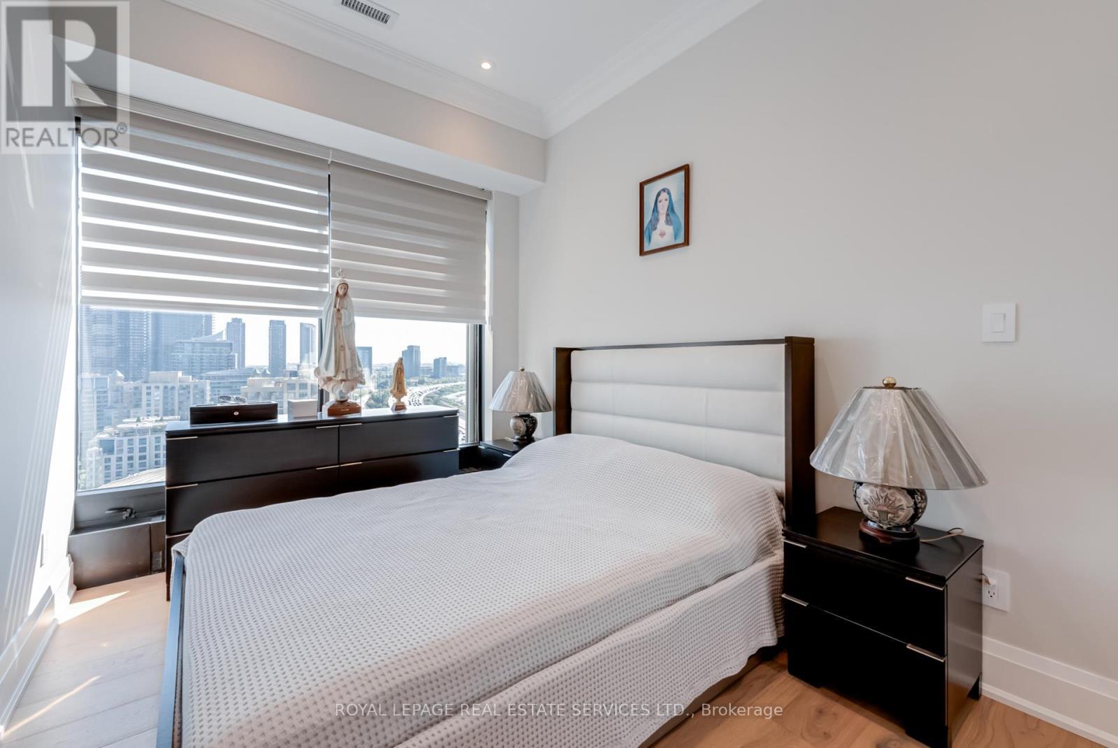 












2508 - 2045 LAKE SHORE BOULEVARD W

,
Toronto,




Ontario
M8V2Z6


