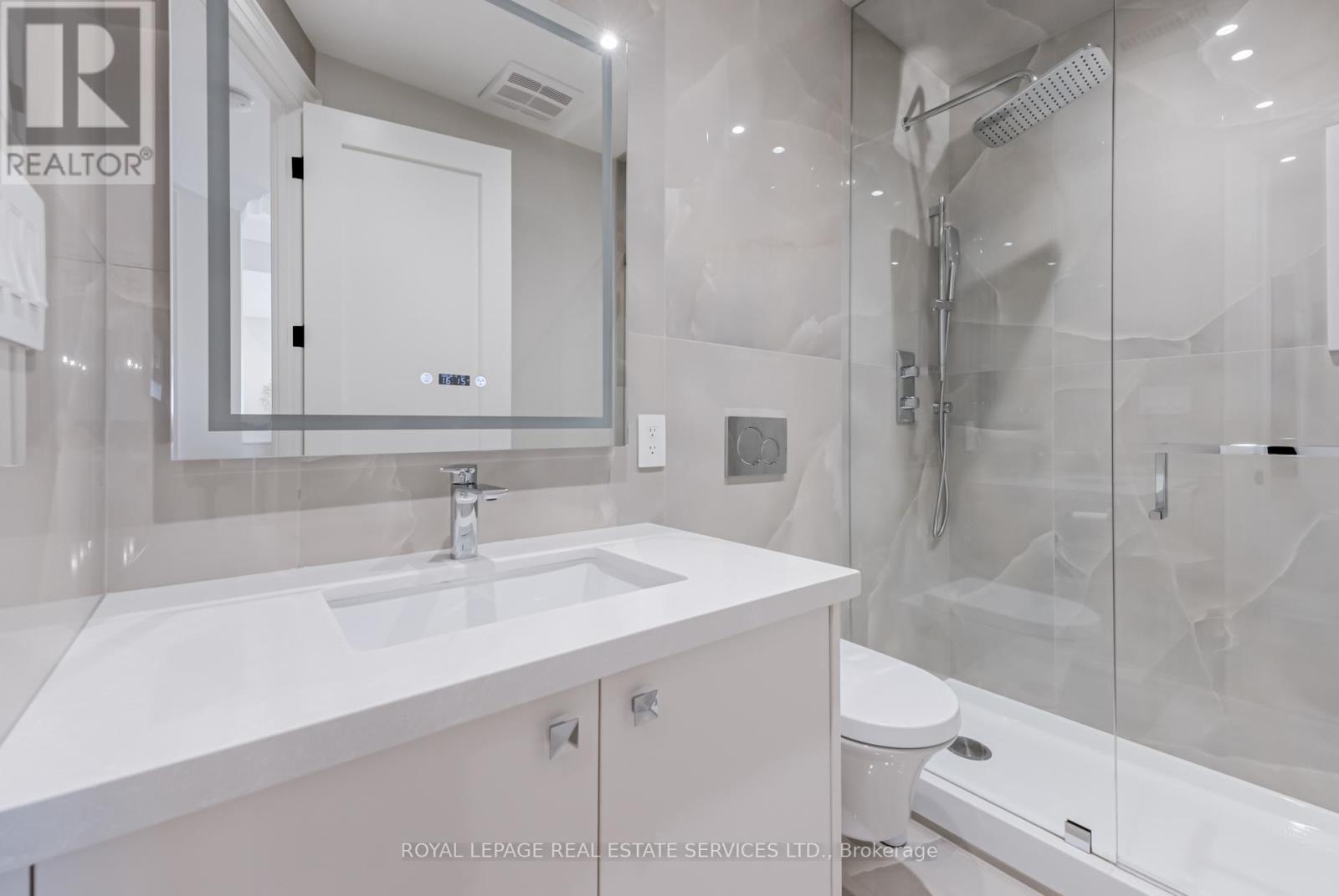 












2508 - 2045 LAKE SHORE BOULEVARD W

,
Toronto,




Ontario
M8V2Z6

