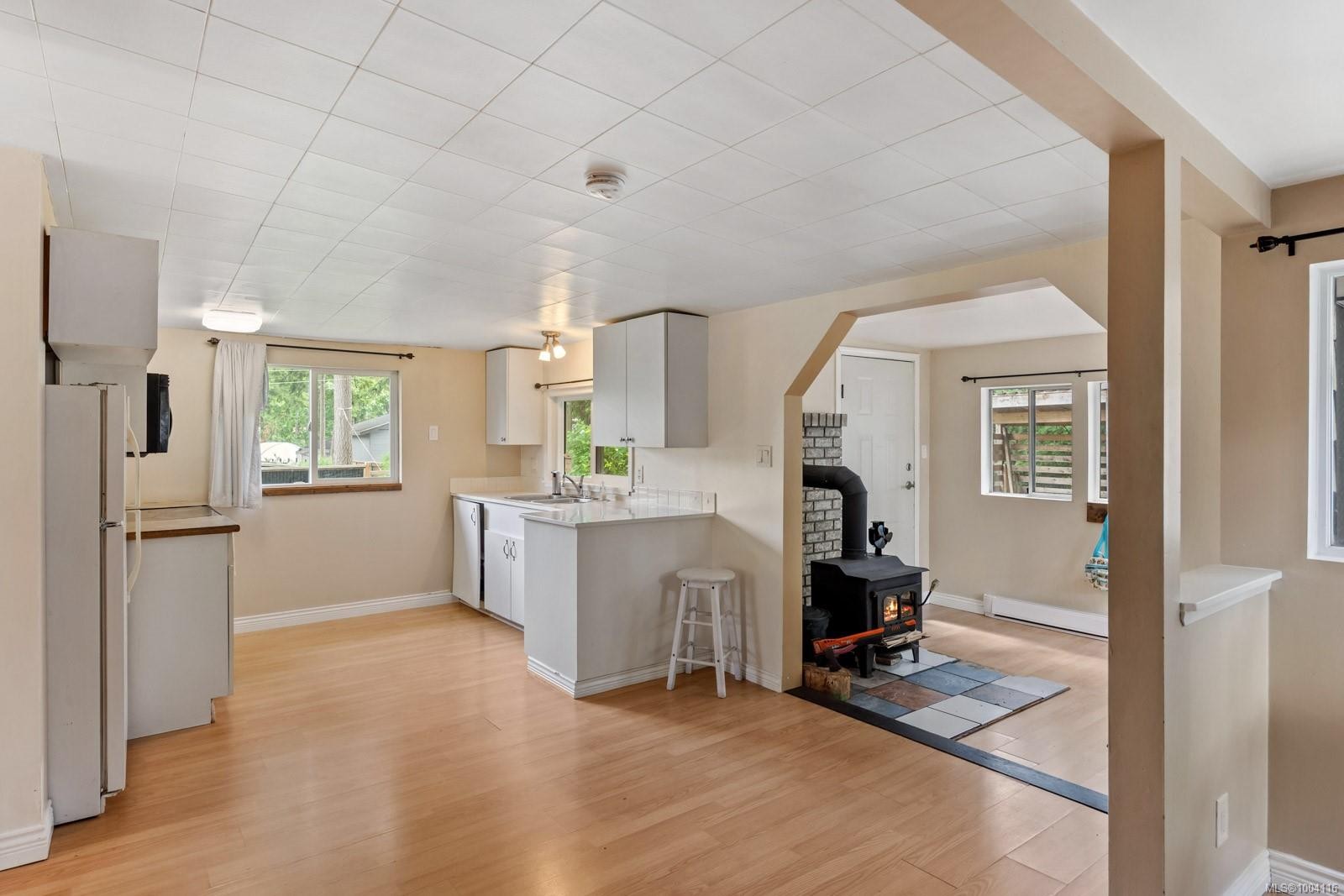 









2059


Austin

Rd,
Comox,




BC
V9M 3Z4

