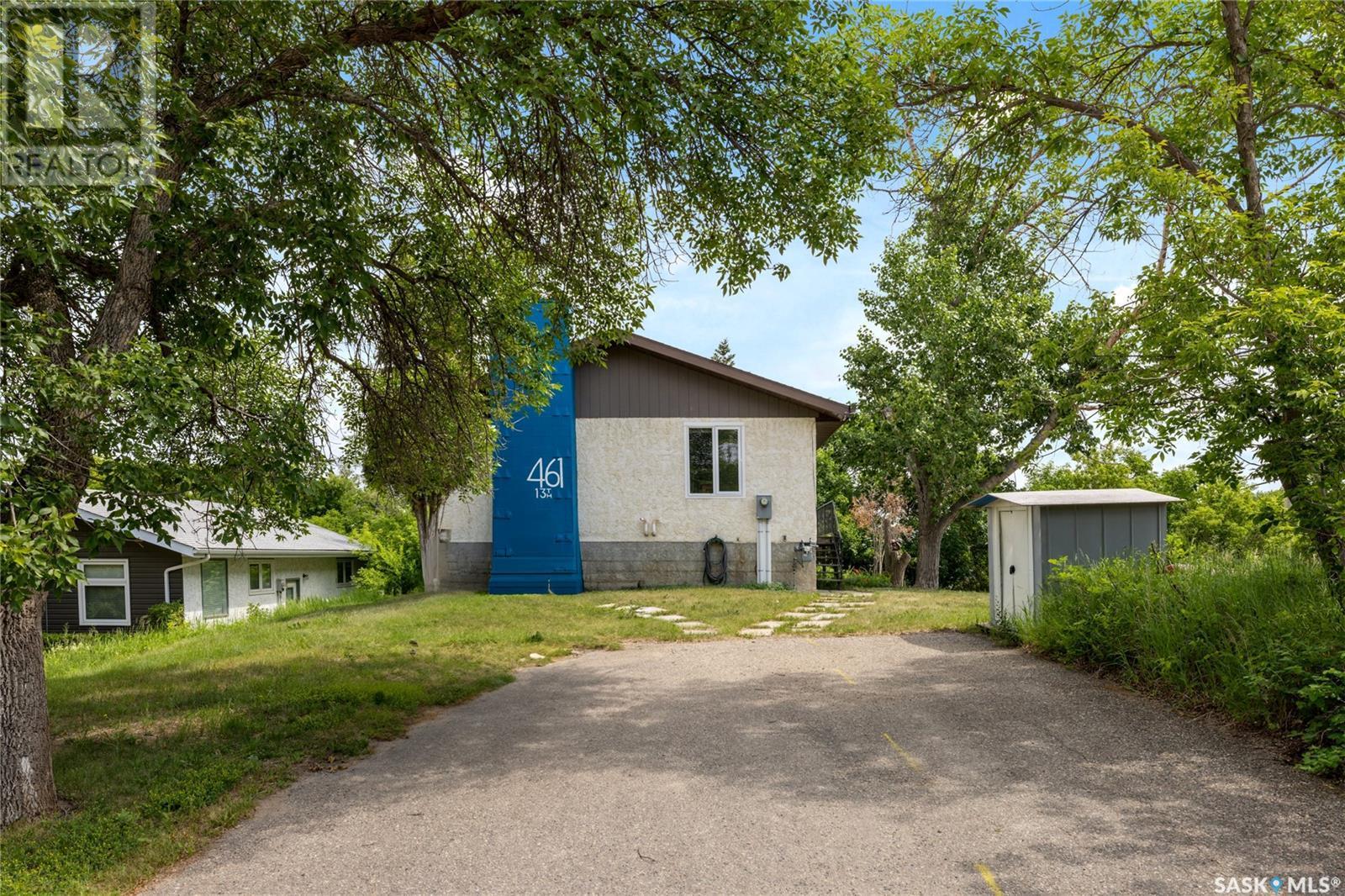 












461 13th STREET E

,
Regina Beach,




Saskatchewan
S0G4C0

