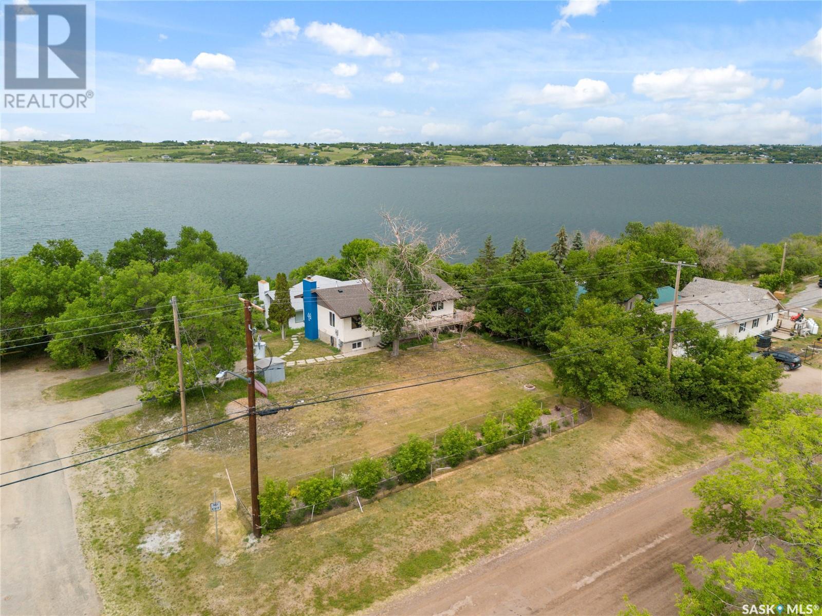 












461 13th STREET E

,
Regina Beach,




Saskatchewan
S0G4C0

