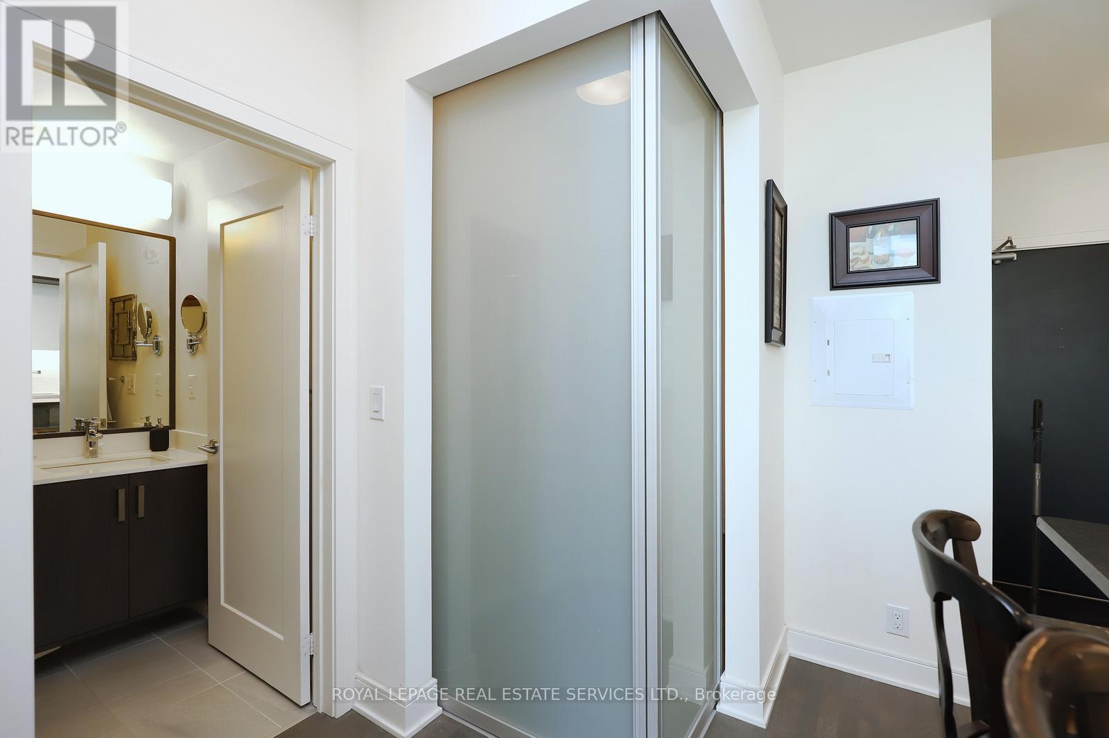 












433 - 1575 LAKESHORE ROAD W

,
Mississauga,




Ontario
L5J0B1

