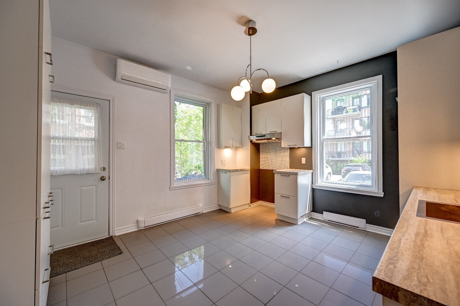 









2263

 - 2269


Rue St-Germain

,
Montréal (Mercier/Hochelaga-Maisonneuve),




QC
H1W2T9

