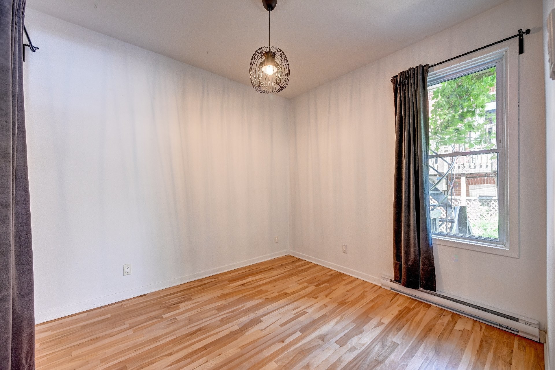 









2263

 - 2269


Rue St-Germain

,
Montréal (Mercier/Hochelaga-Maisonneuve),




QC
H1W2T9

