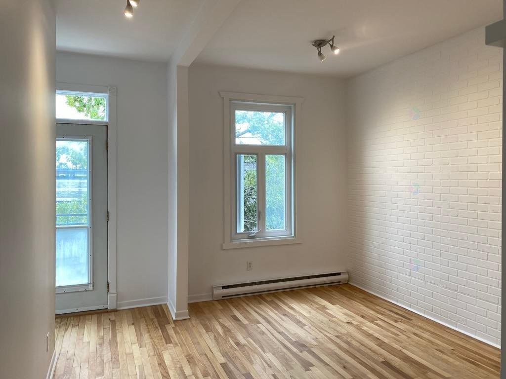 









2263

 - 2269


Rue St-Germain

,
Montréal (Mercier/Hochelaga-Maisonneuve),




QC
H1W2T9

