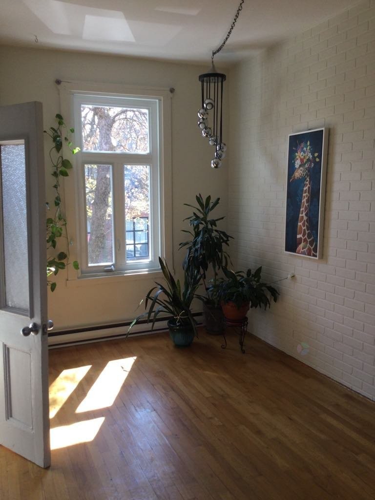 









2263

 - 2269


Rue St-Germain

,
Montréal (Mercier/Hochelaga-Maisonneuve),




QC
H1W2T9

