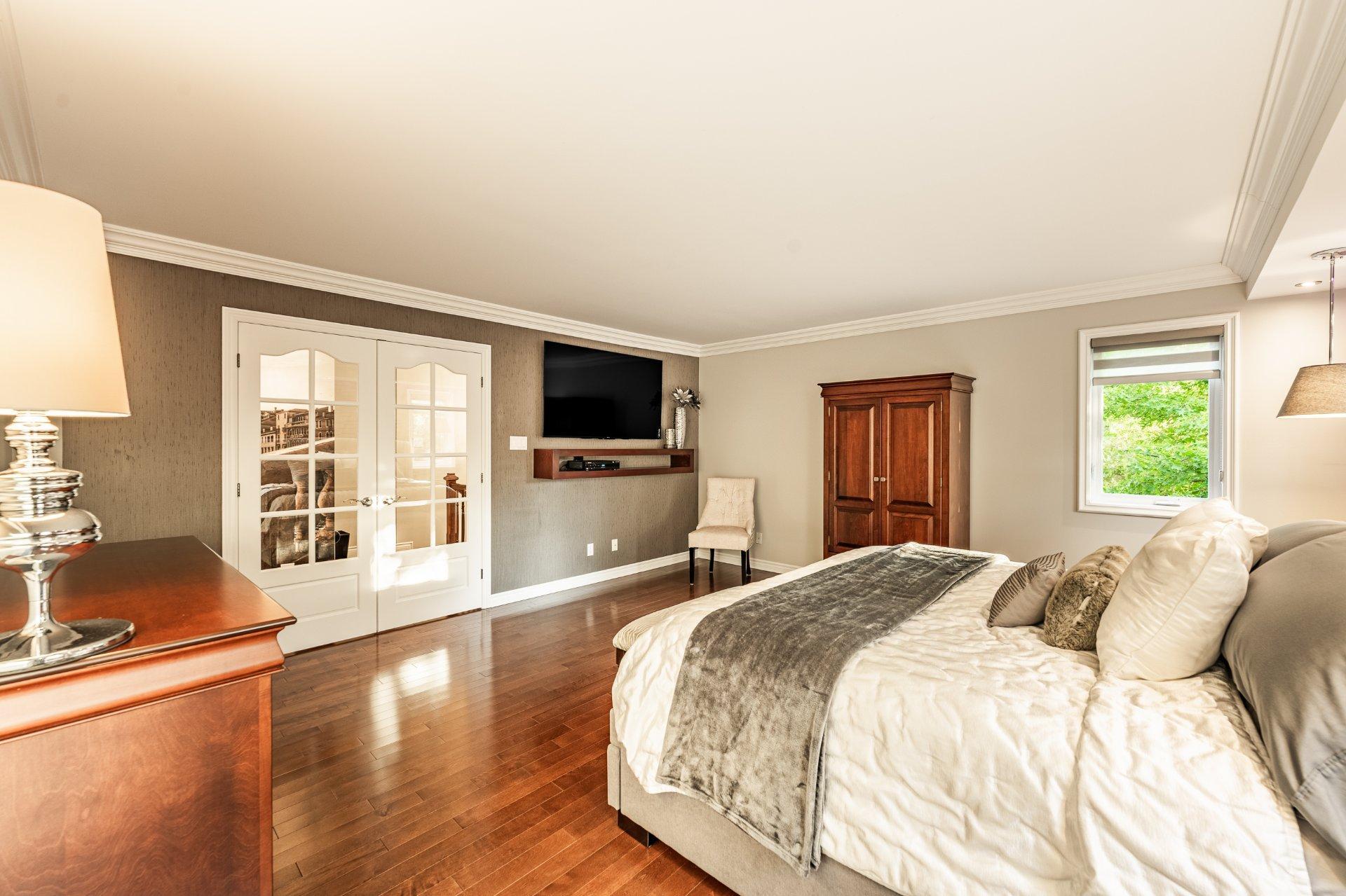 









200


Rue Jean-De Fonblanche

,
Carignan,




QC
J3L7A8

