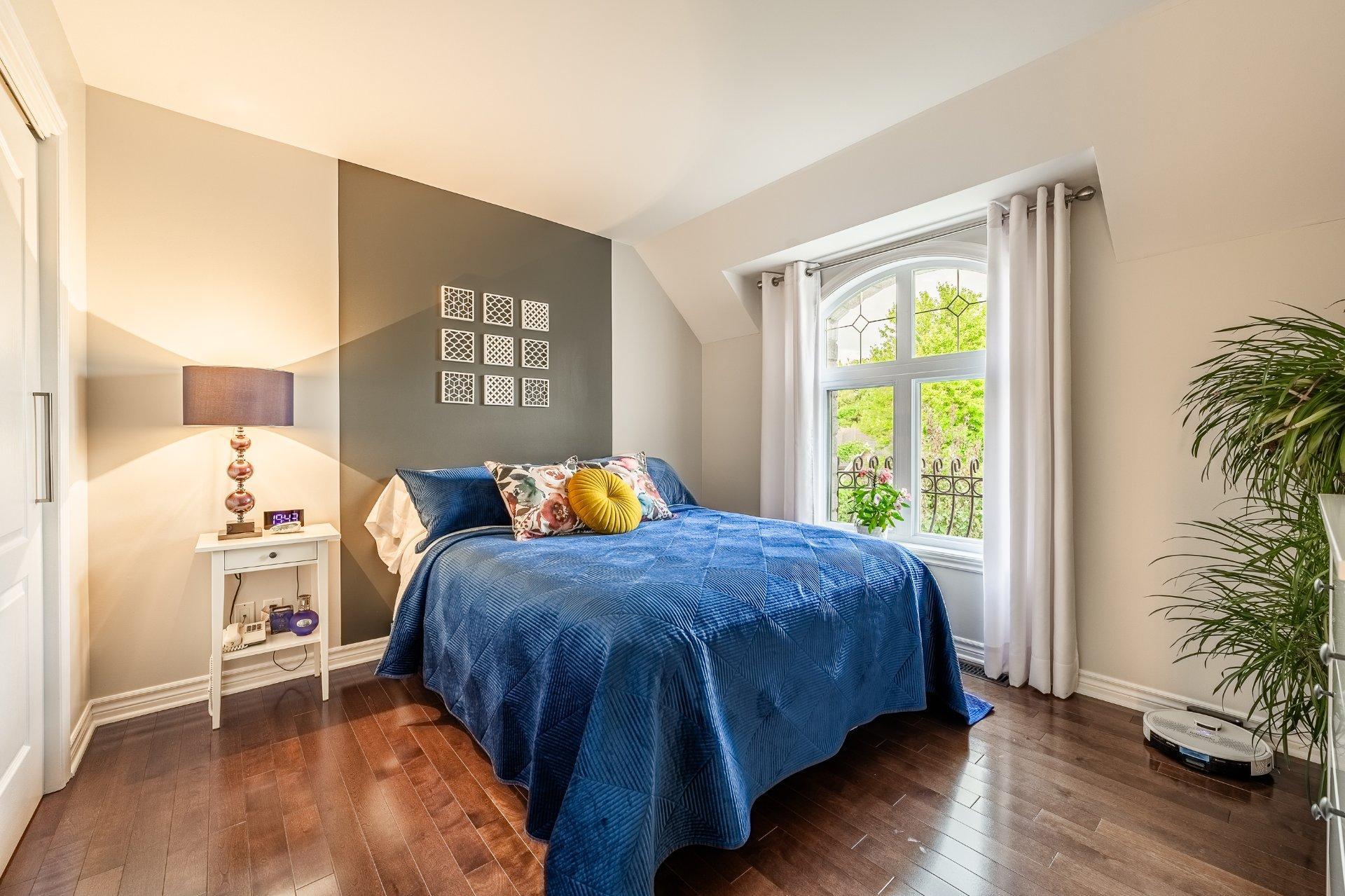 









200


Rue Jean-De Fonblanche

,
Carignan,




QC
J3L7A8

