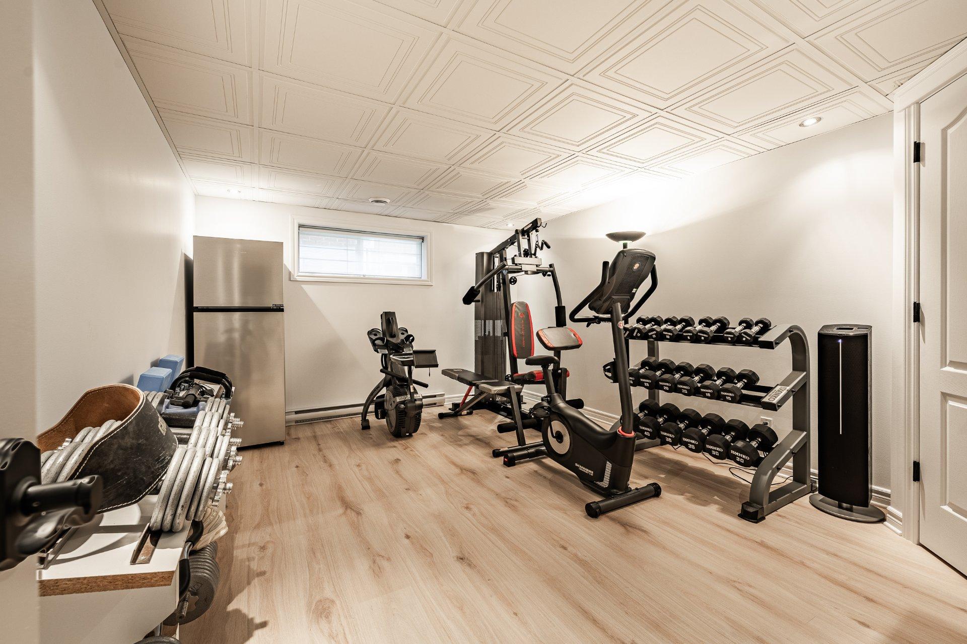 









200


Rue Jean-De Fonblanche

,
Carignan,




QC
J3L7A8

