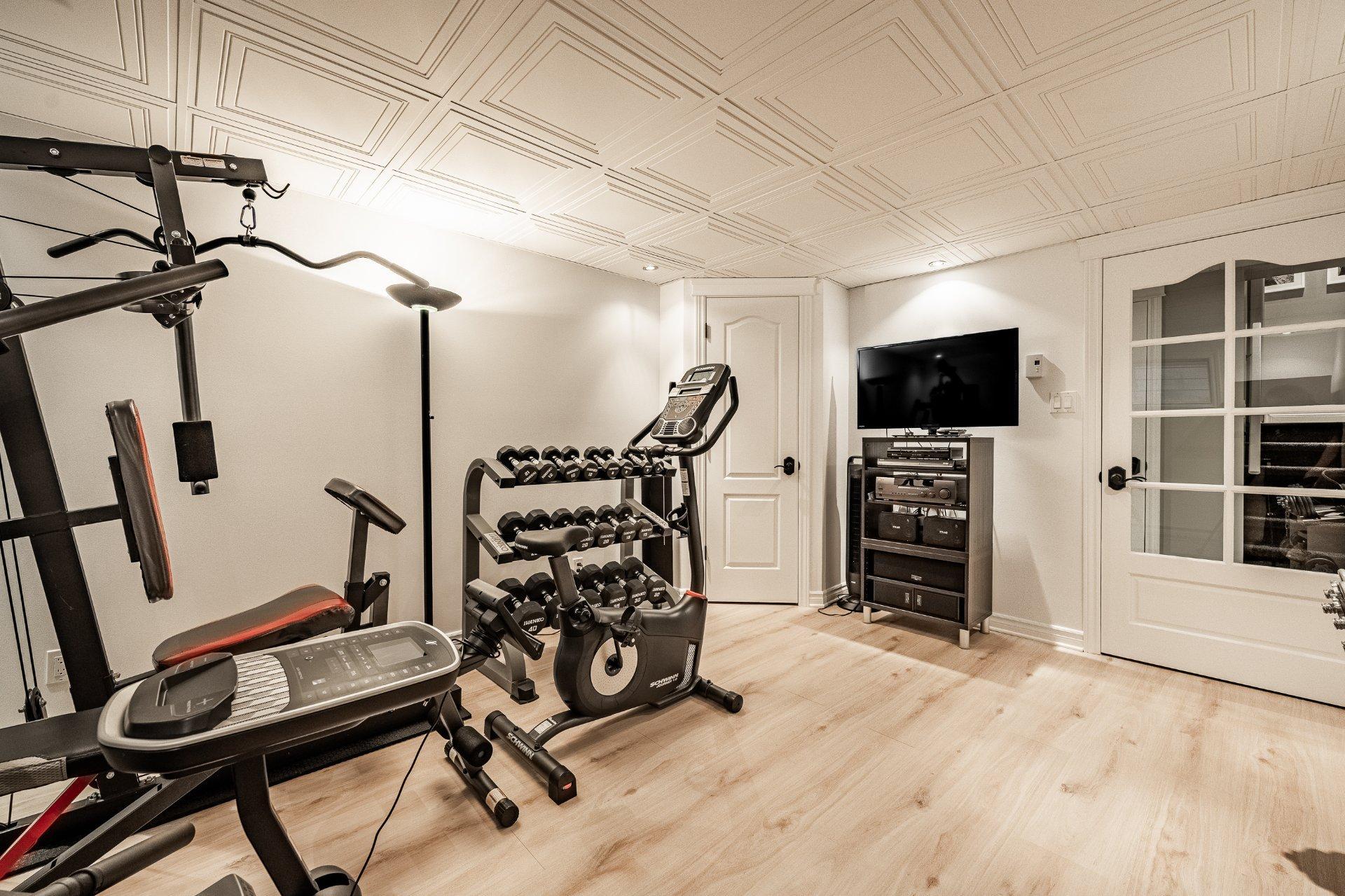 









200


Rue Jean-De Fonblanche

,
Carignan,




QC
J3L7A8

