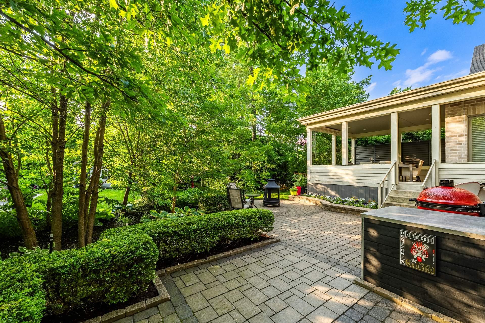 









200


Rue Jean-De Fonblanche

,
Carignan,




QC
J3L7A8

