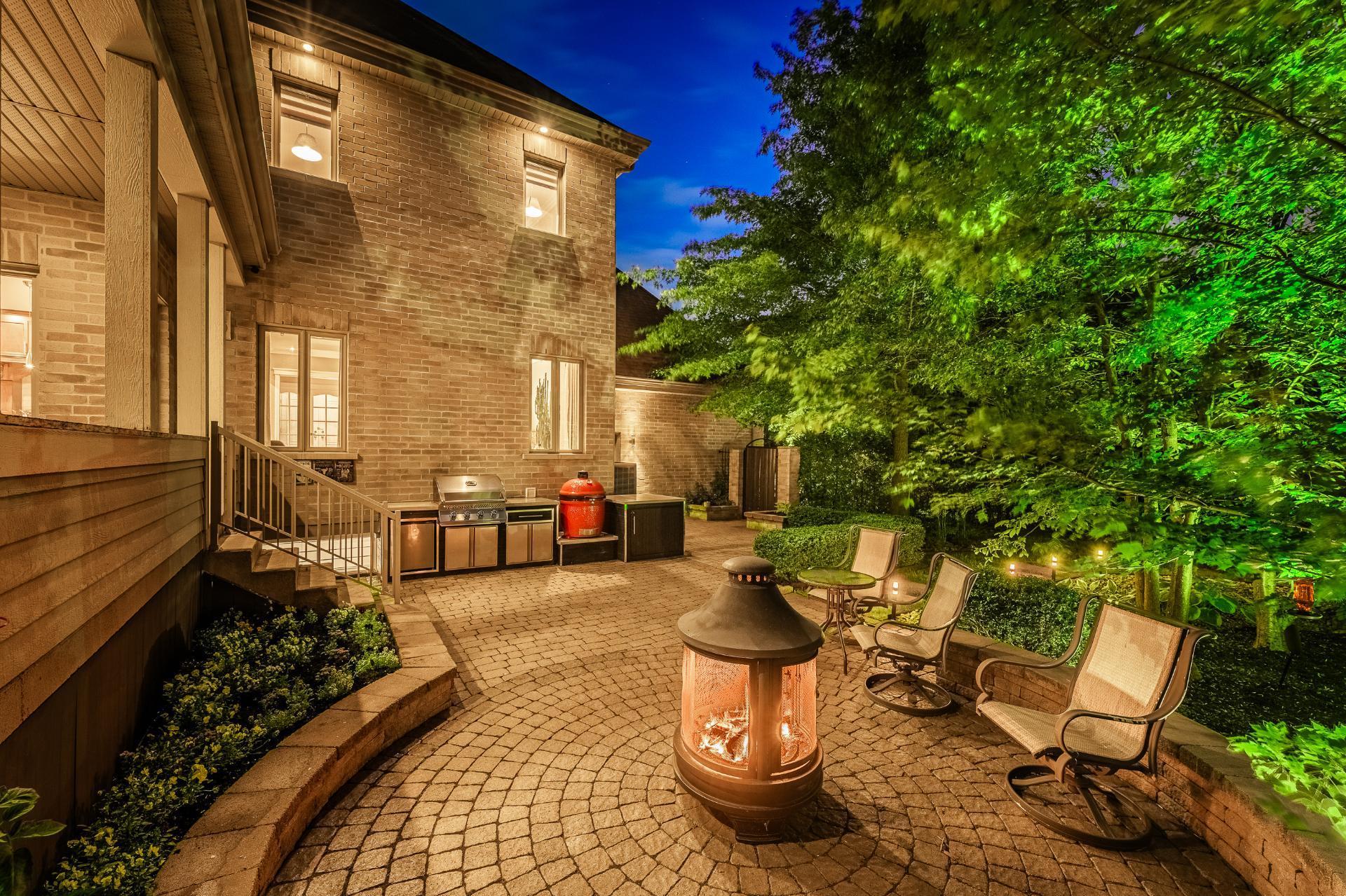 









200


Rue Jean-De Fonblanche

,
Carignan,




QC
J3L7A8


