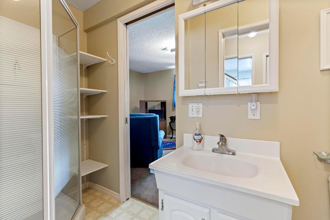 









540


Gramiak

Road,
Kelowna,




BC
V1X 1K5

