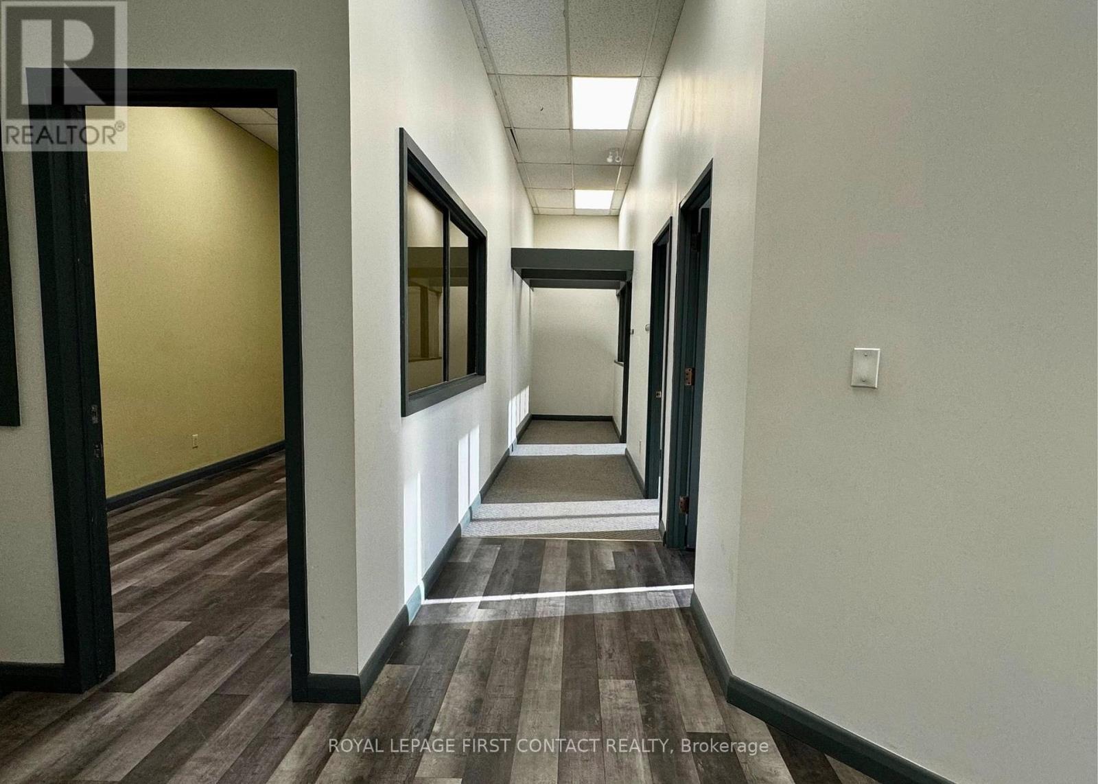 












102 - 135 BAYFIELD STREET

,
Barrie,




Ontario
L4M3B3

