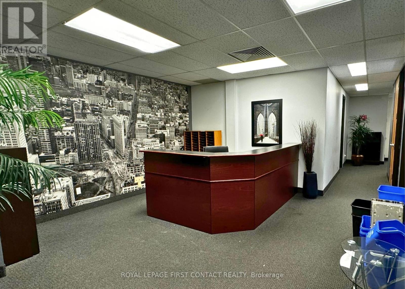 












201/202 - 135 BAYFIELD STREET

,
Barrie,




Ontario
L4M3B3

