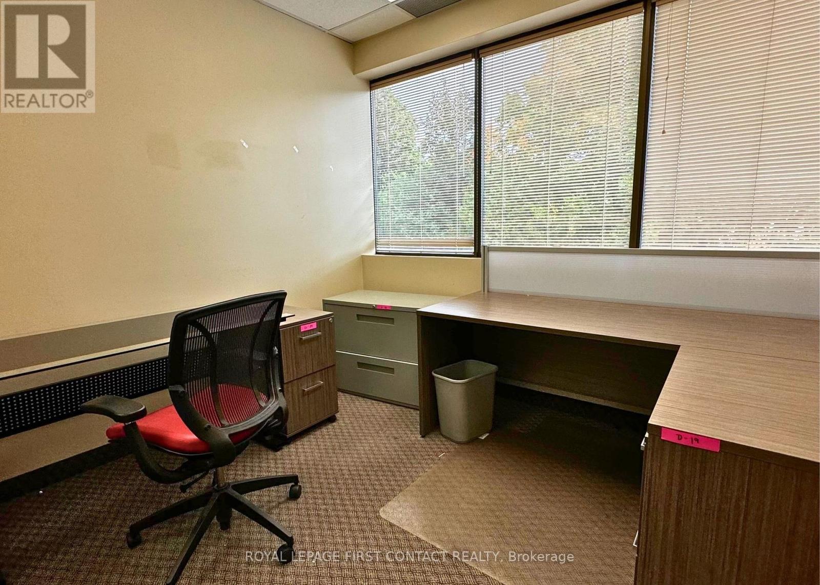 












201/202 - 135 BAYFIELD STREET

,
Barrie,




Ontario
L4M3B3

