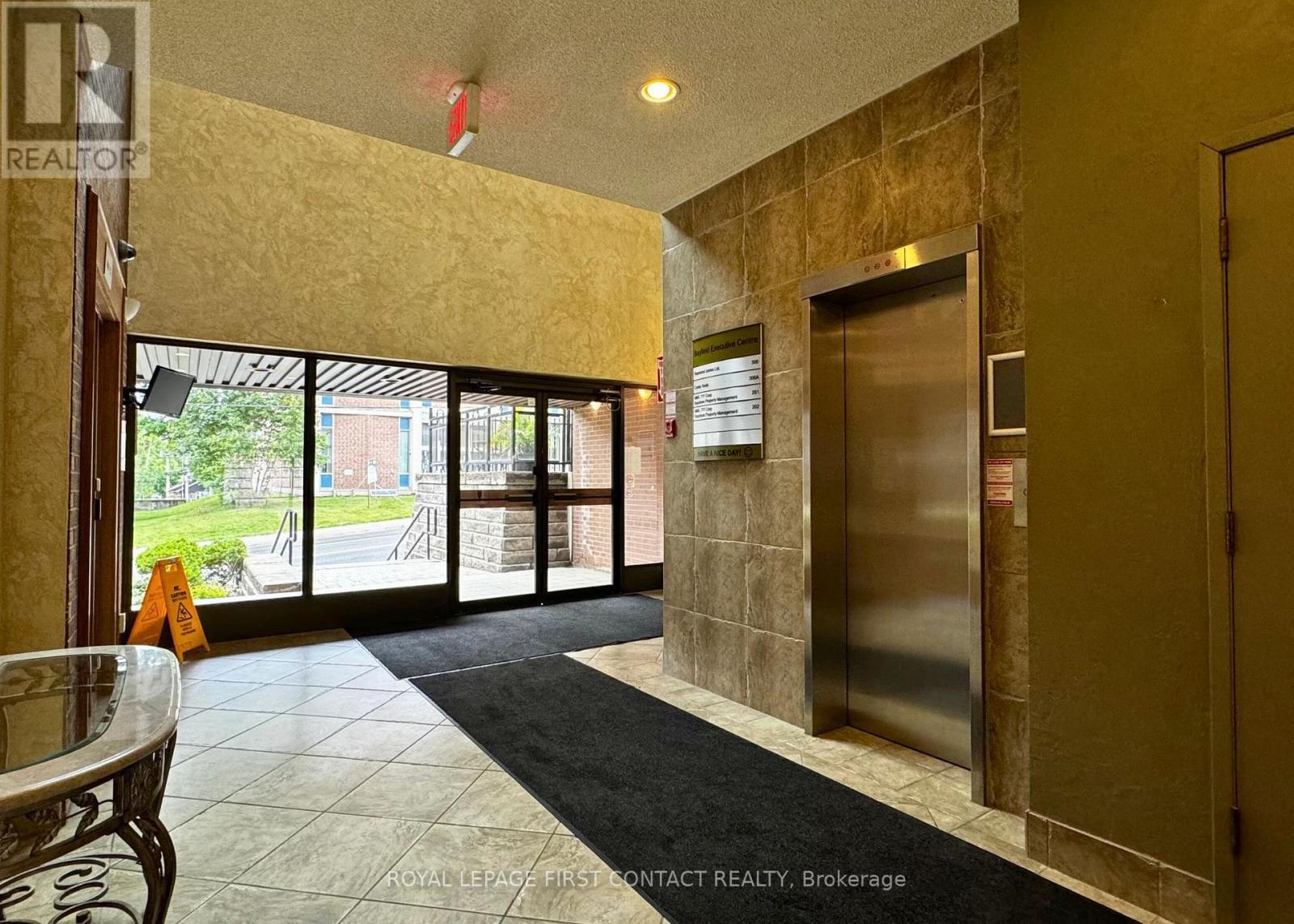 












201/202 - 135 BAYFIELD STREET

,
Barrie,




Ontario
L4M3B3

