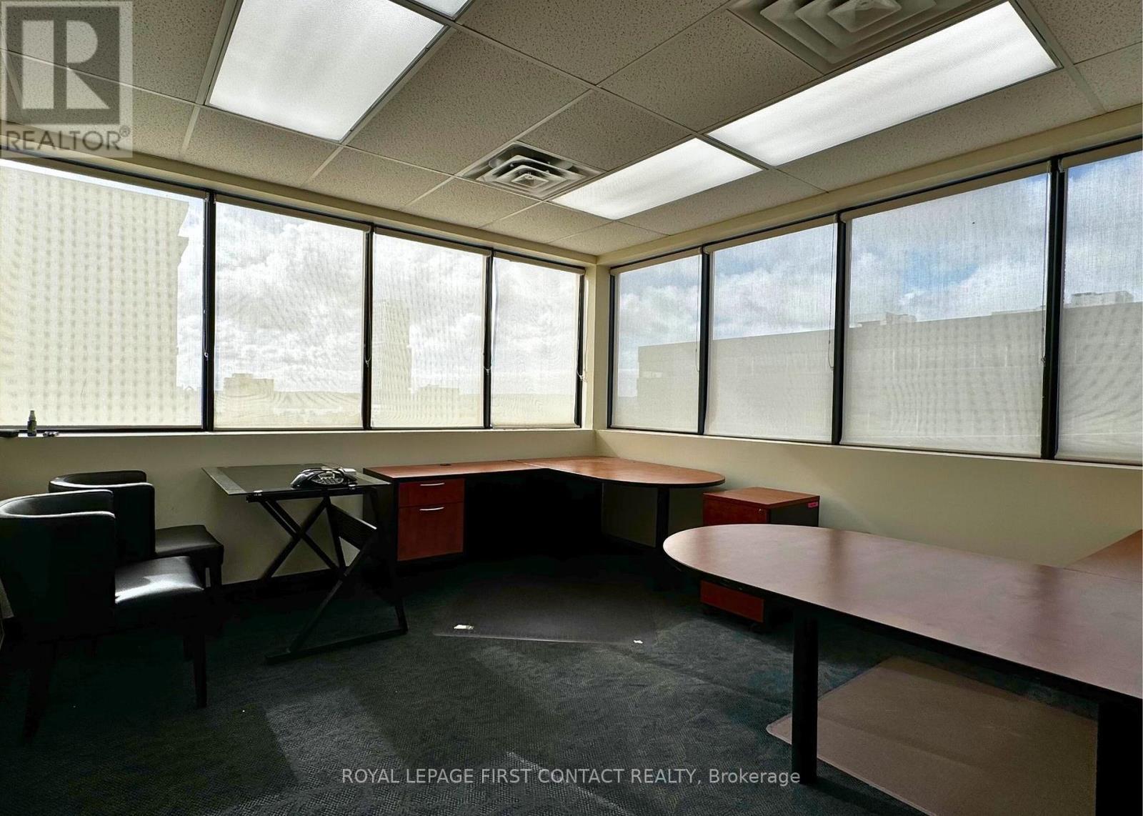 












301 - 135 BAYFIELD STREET

,
Barrie,




Ontario
L4M3B3

