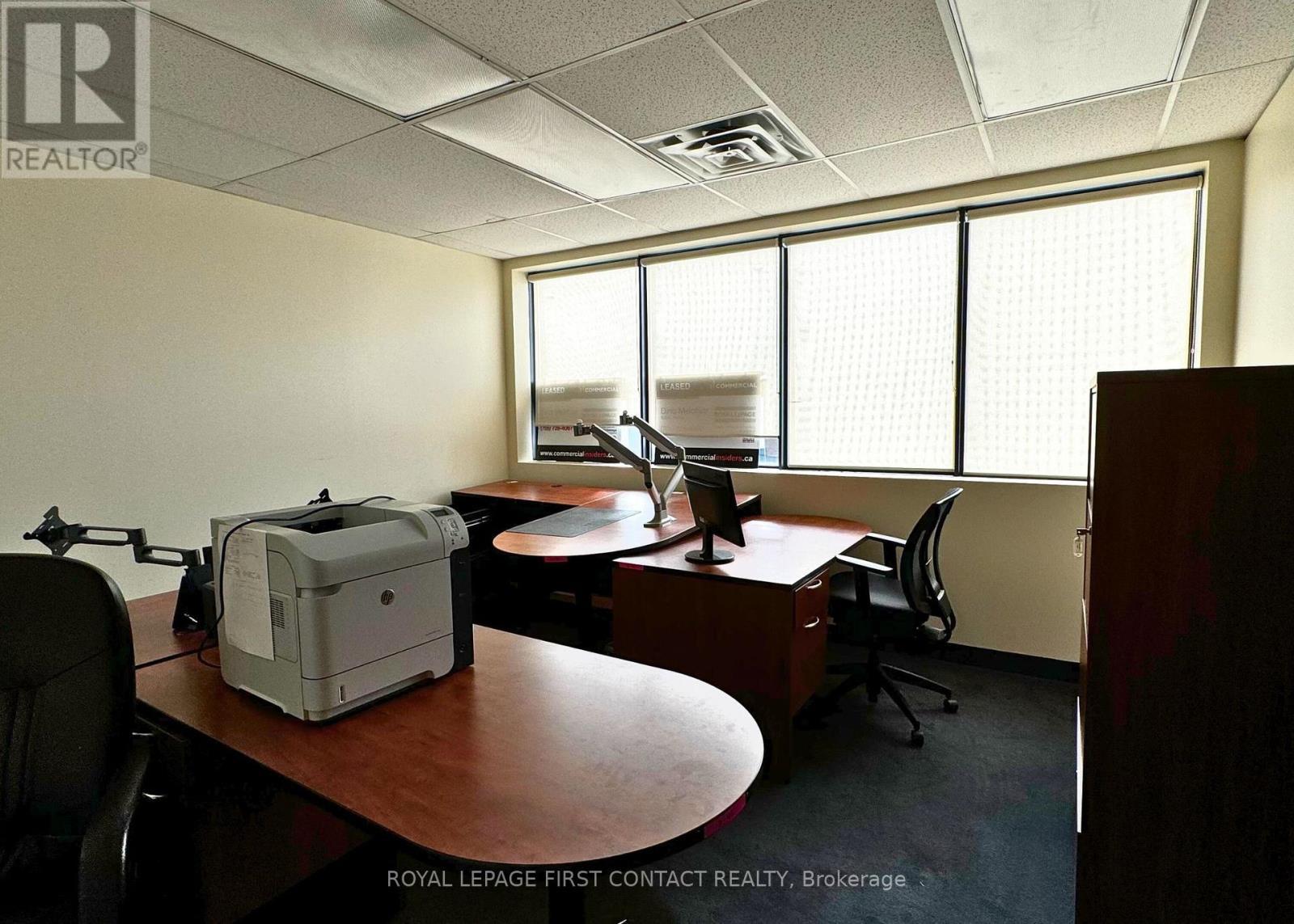 












301 - 135 BAYFIELD STREET

,
Barrie,




Ontario
L4M3B3

