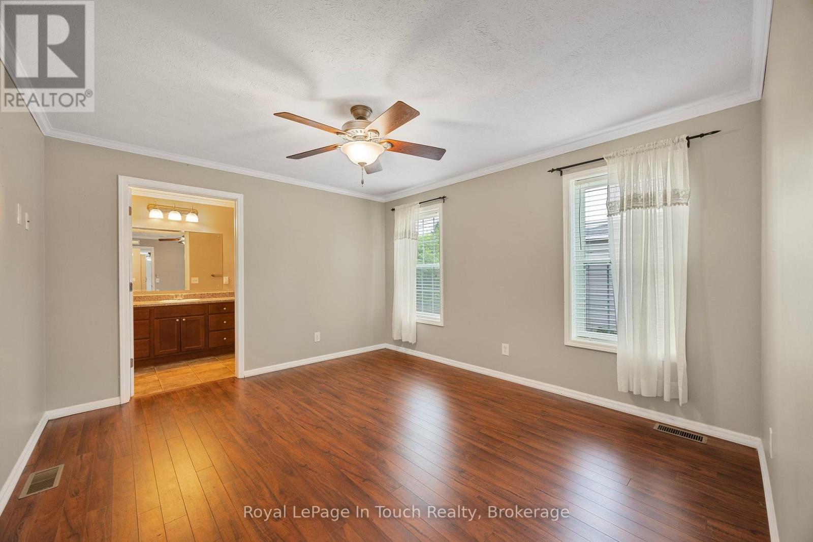 












6 MAPLE LANE

,
Midland,




Ontario
L4R0B9

