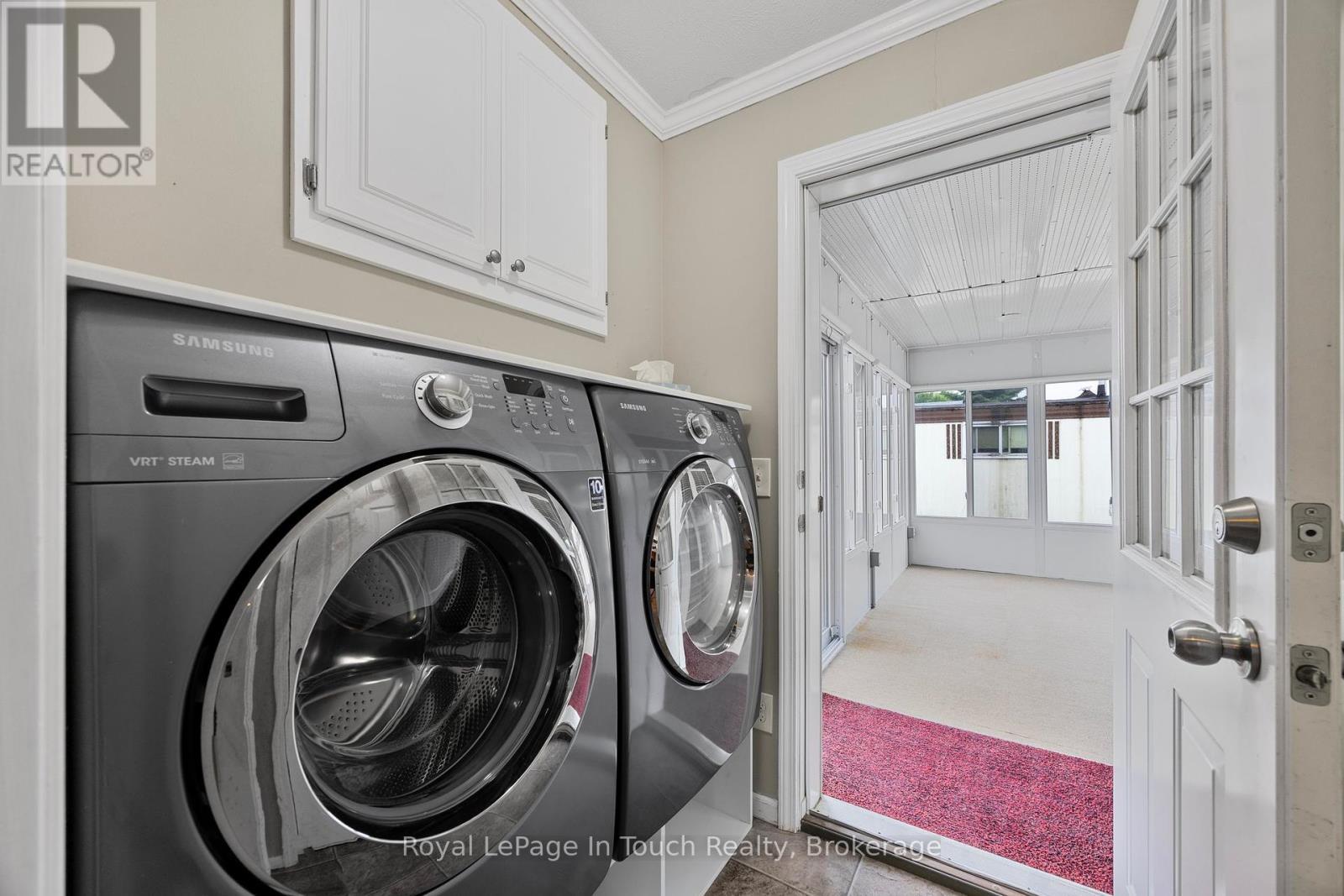 












6 MAPLE LANE

,
Midland,




Ontario
L4R0B9

