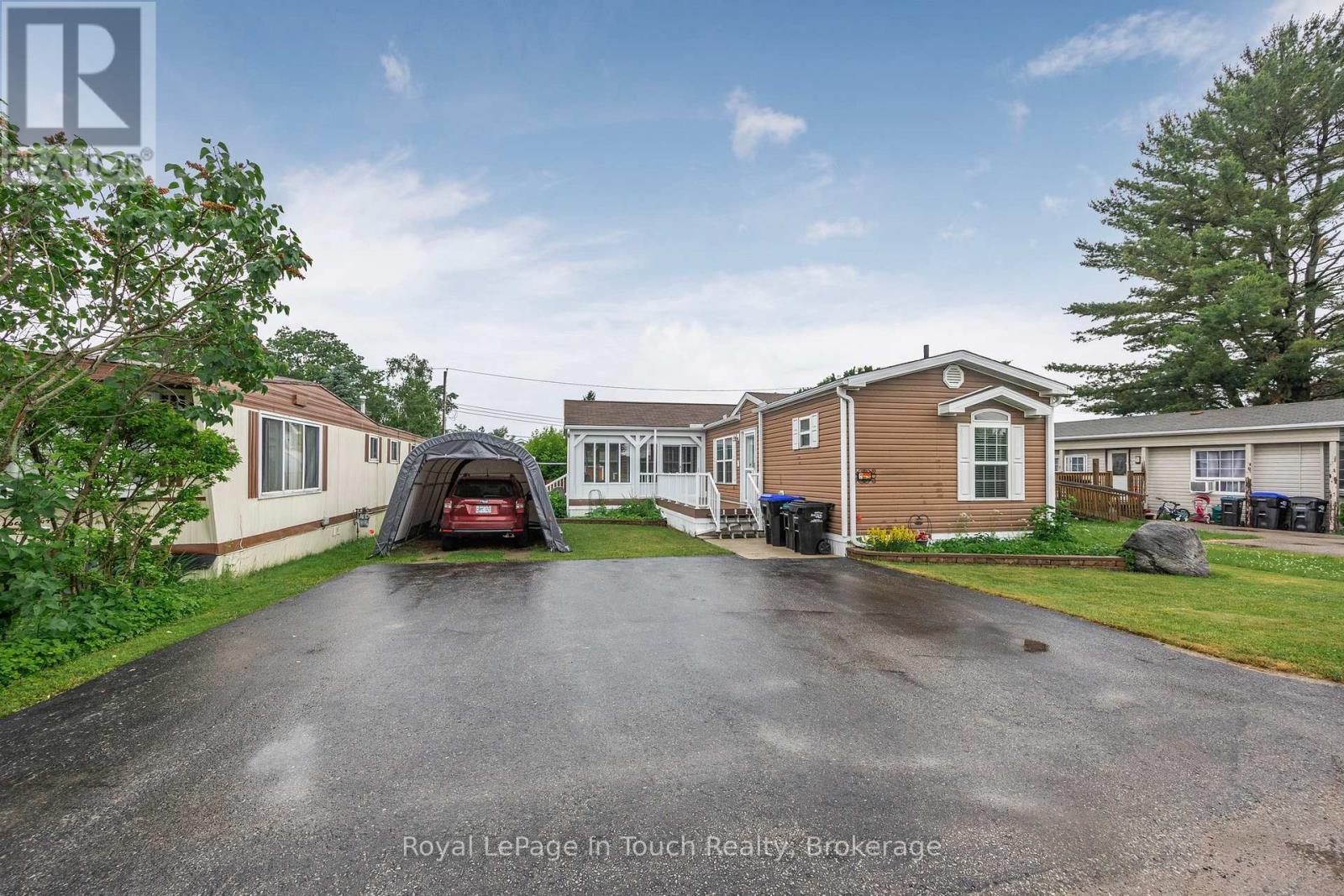 












6 MAPLE LANE

,
Midland,




Ontario
L4R0B9

