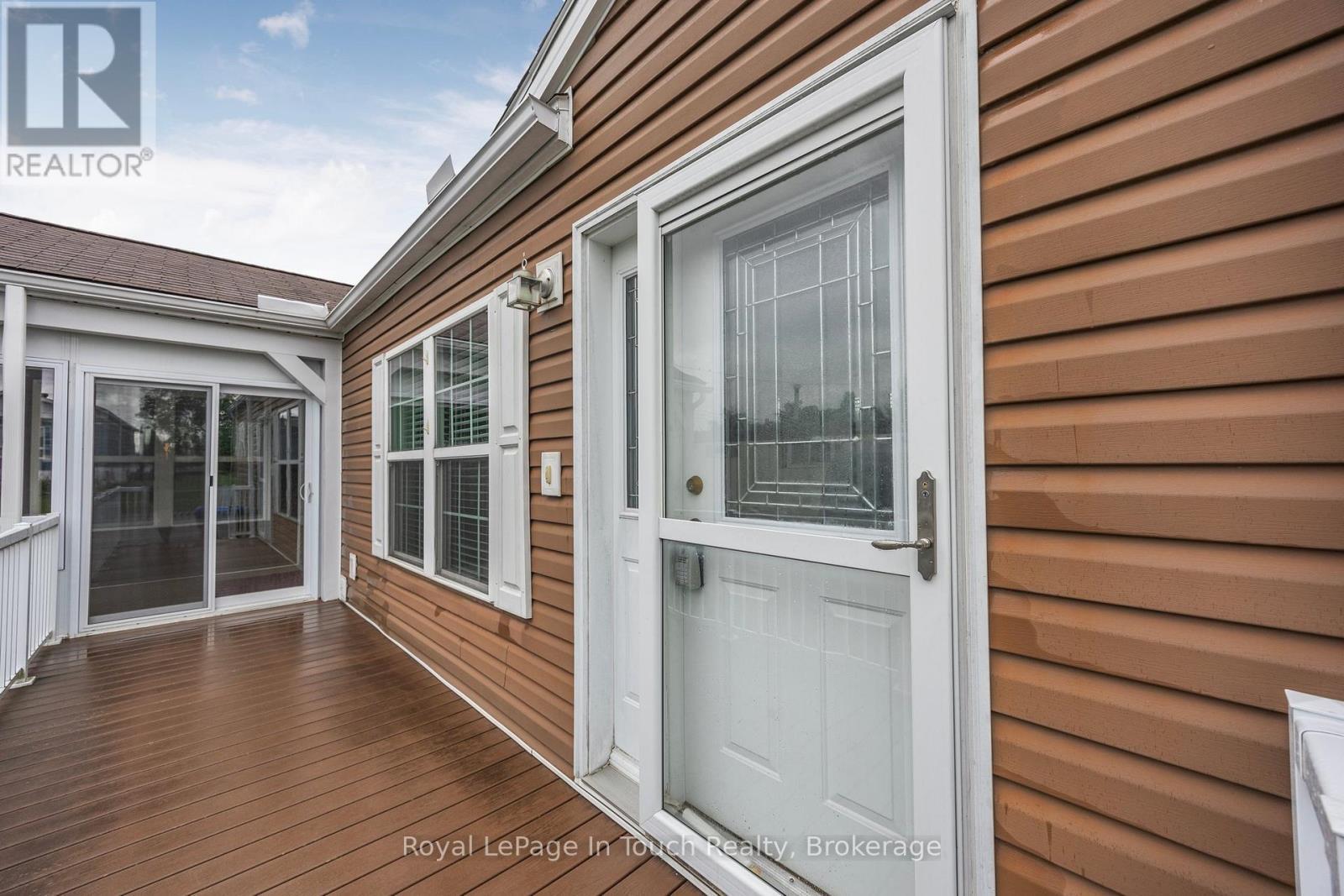 












6 MAPLE LANE

,
Midland,




Ontario
L4R0B9

