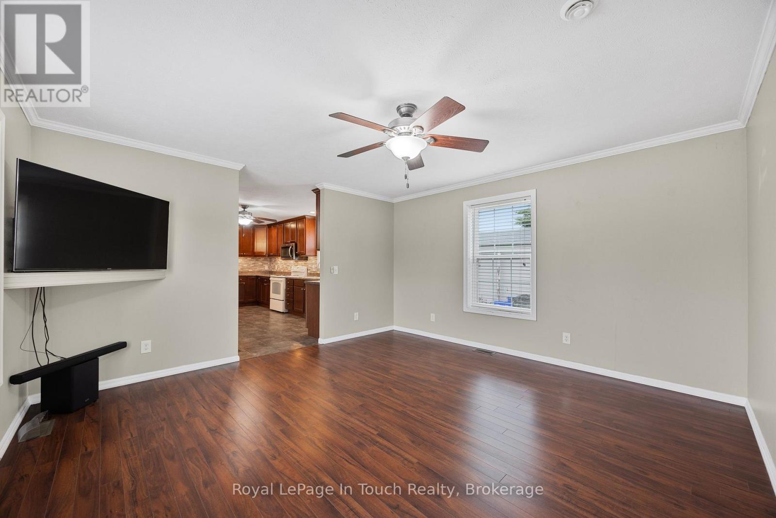 












6 MAPLE LANE

,
Midland,




Ontario
L4R0B9

